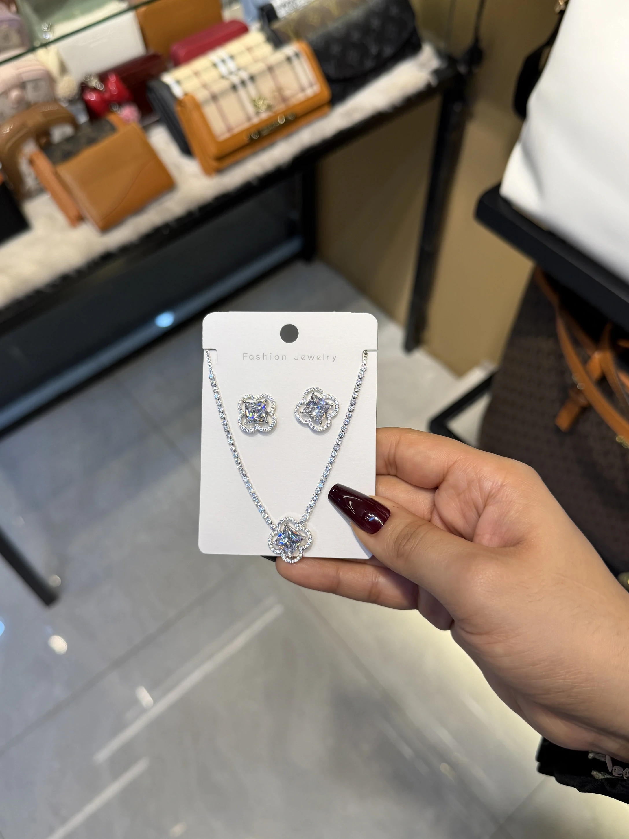 Exclusive Necklace Set – BJL-0050 (Silver)