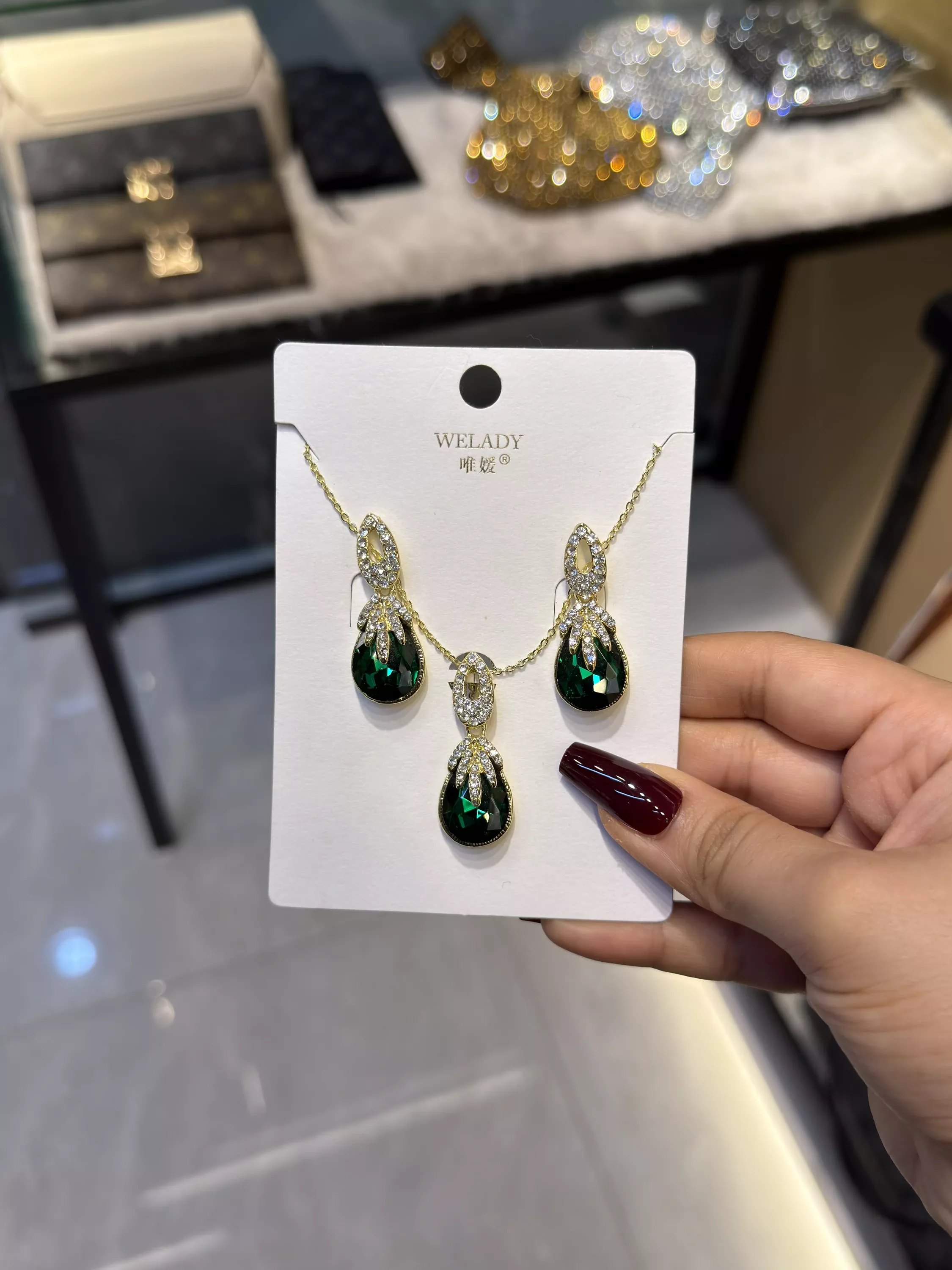 Exclusive Necklace Set – NKS-17 (Green)
