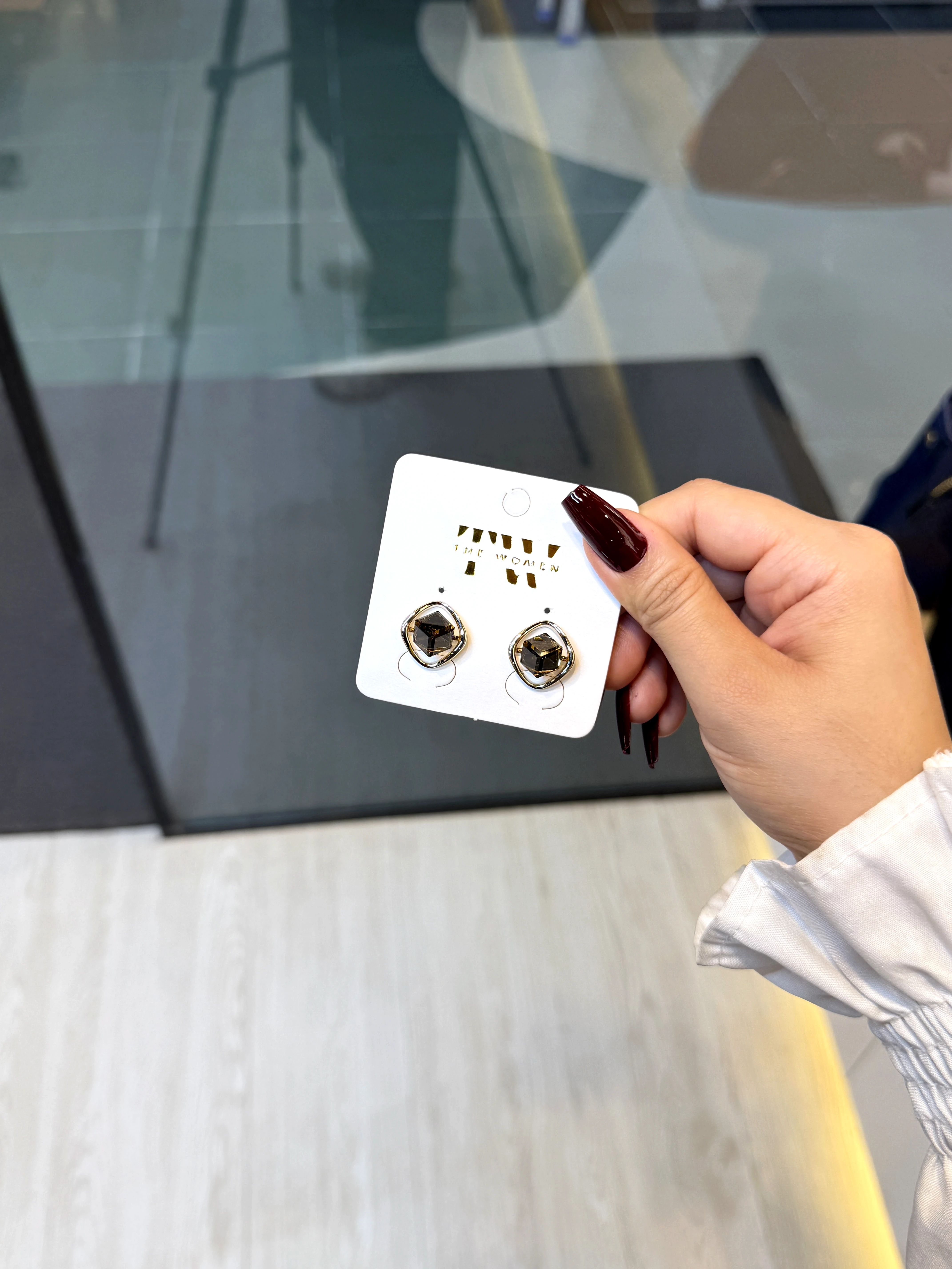 Exclusive Stone Earring- 1221366K037 (Brown)