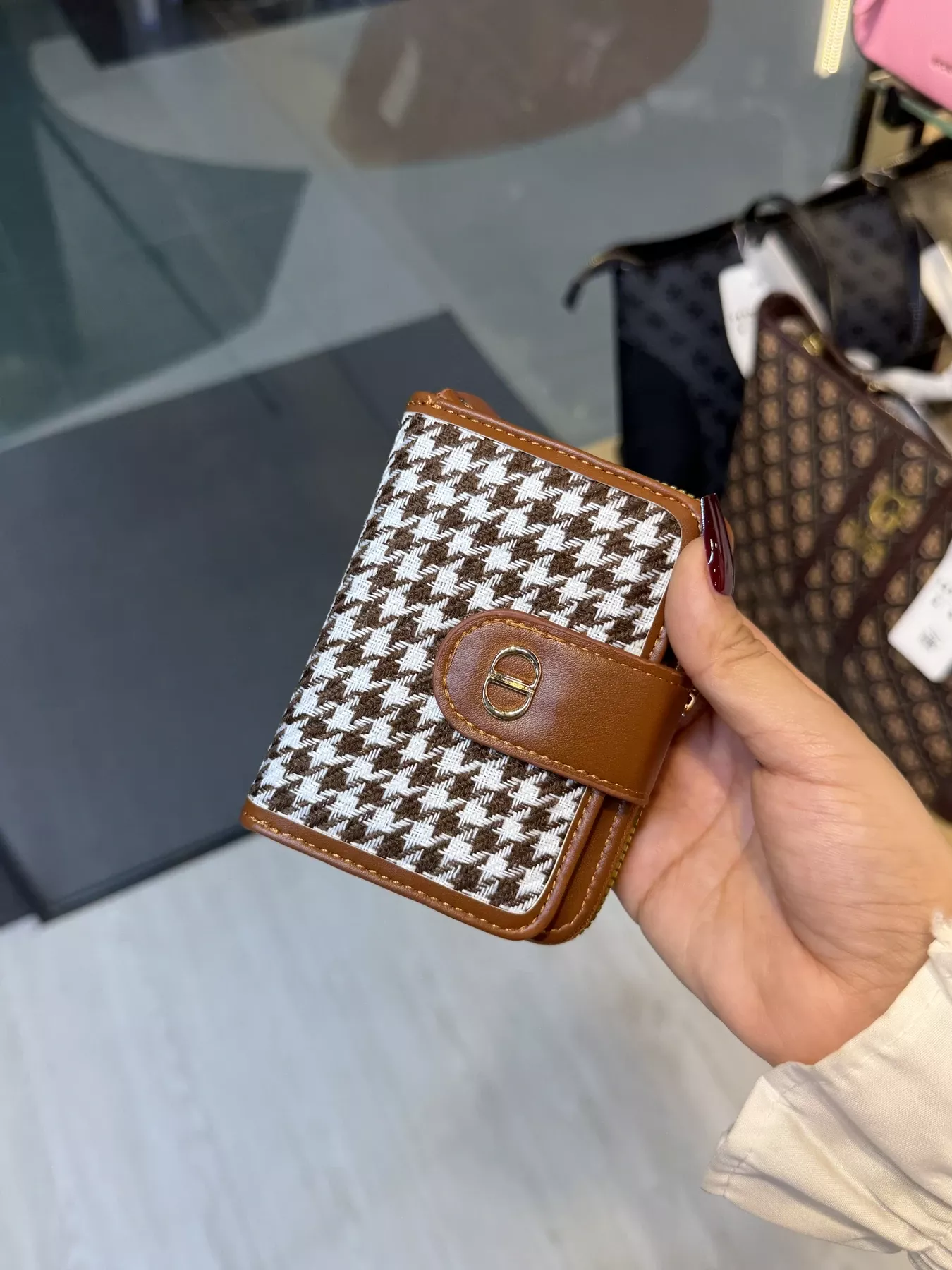 Elegant Ladies Wallet - WLT -  222 (Brown)