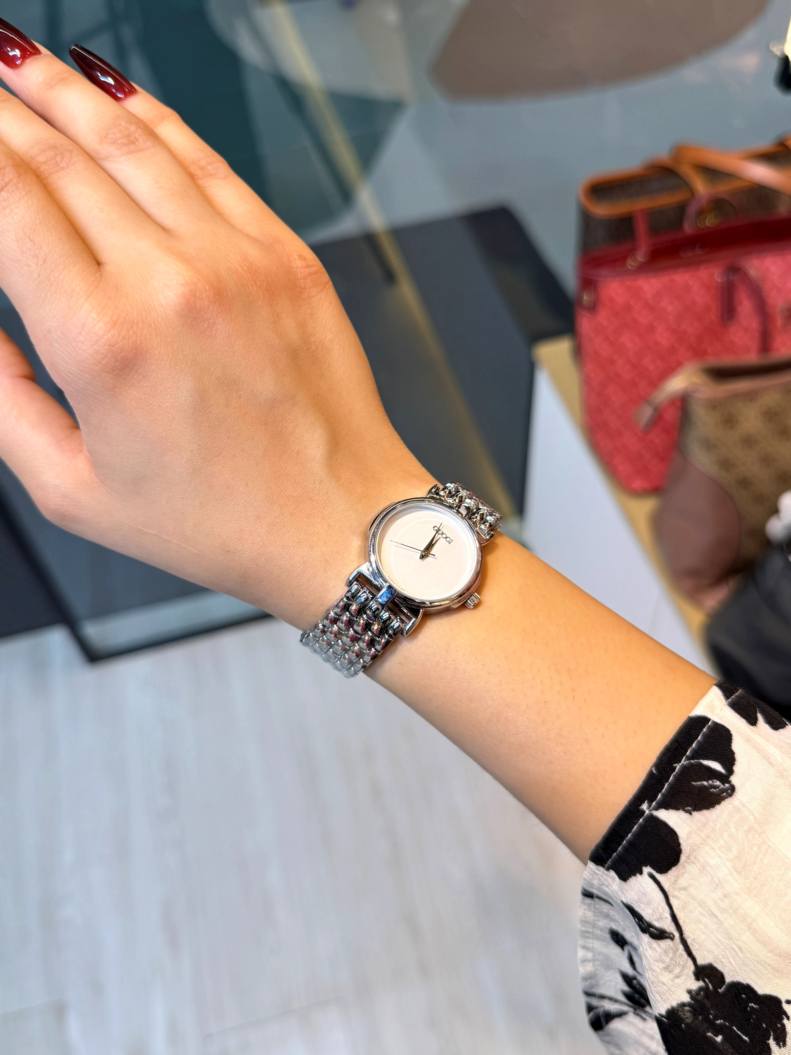 Premium Stainless Steel Watch GG-006 (White/Silver)
