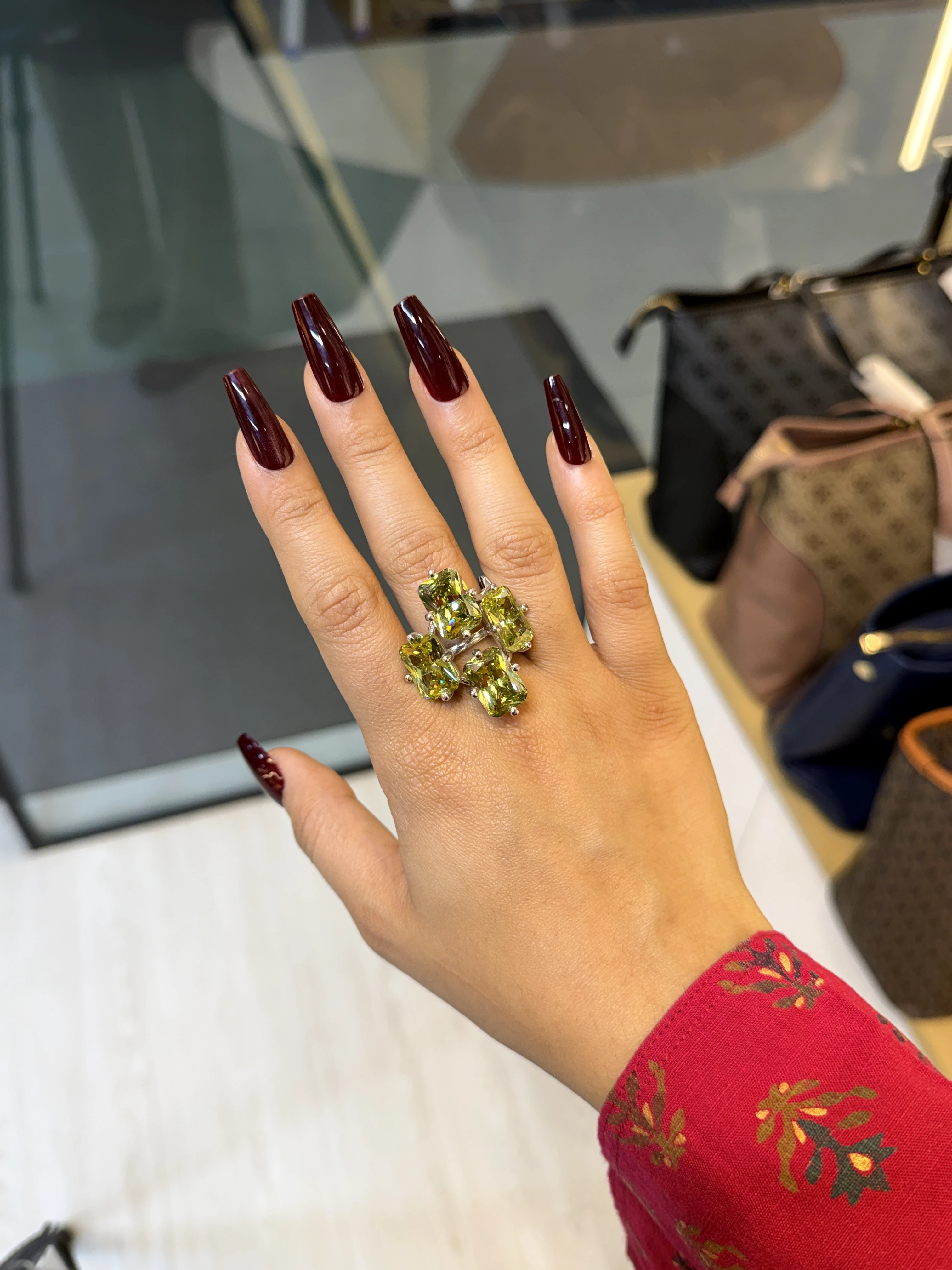 Exclusive Adjustable Ring-R15795K300 (Parrot)