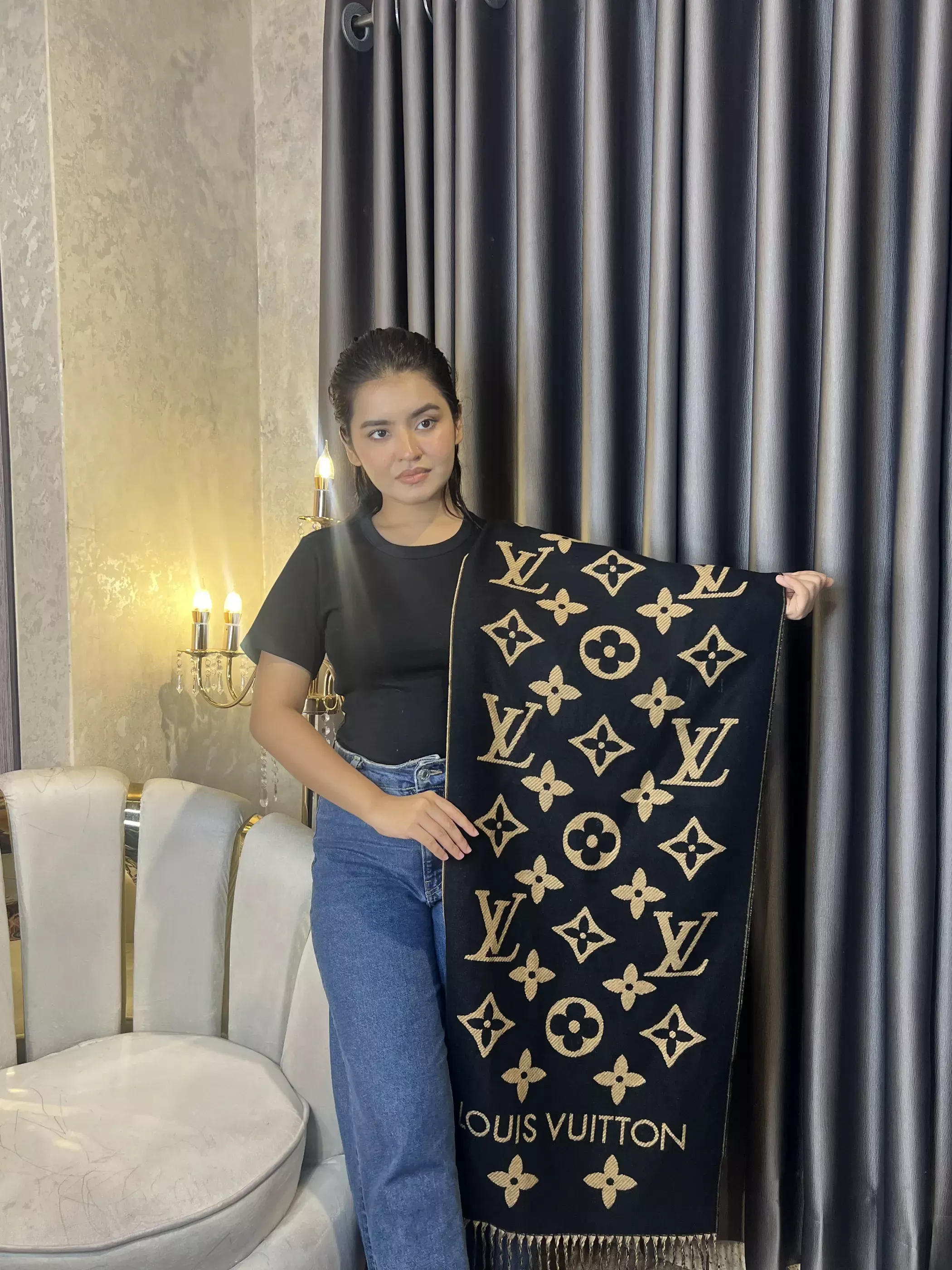 Winter Premium Shawl - LV-005 (Black)