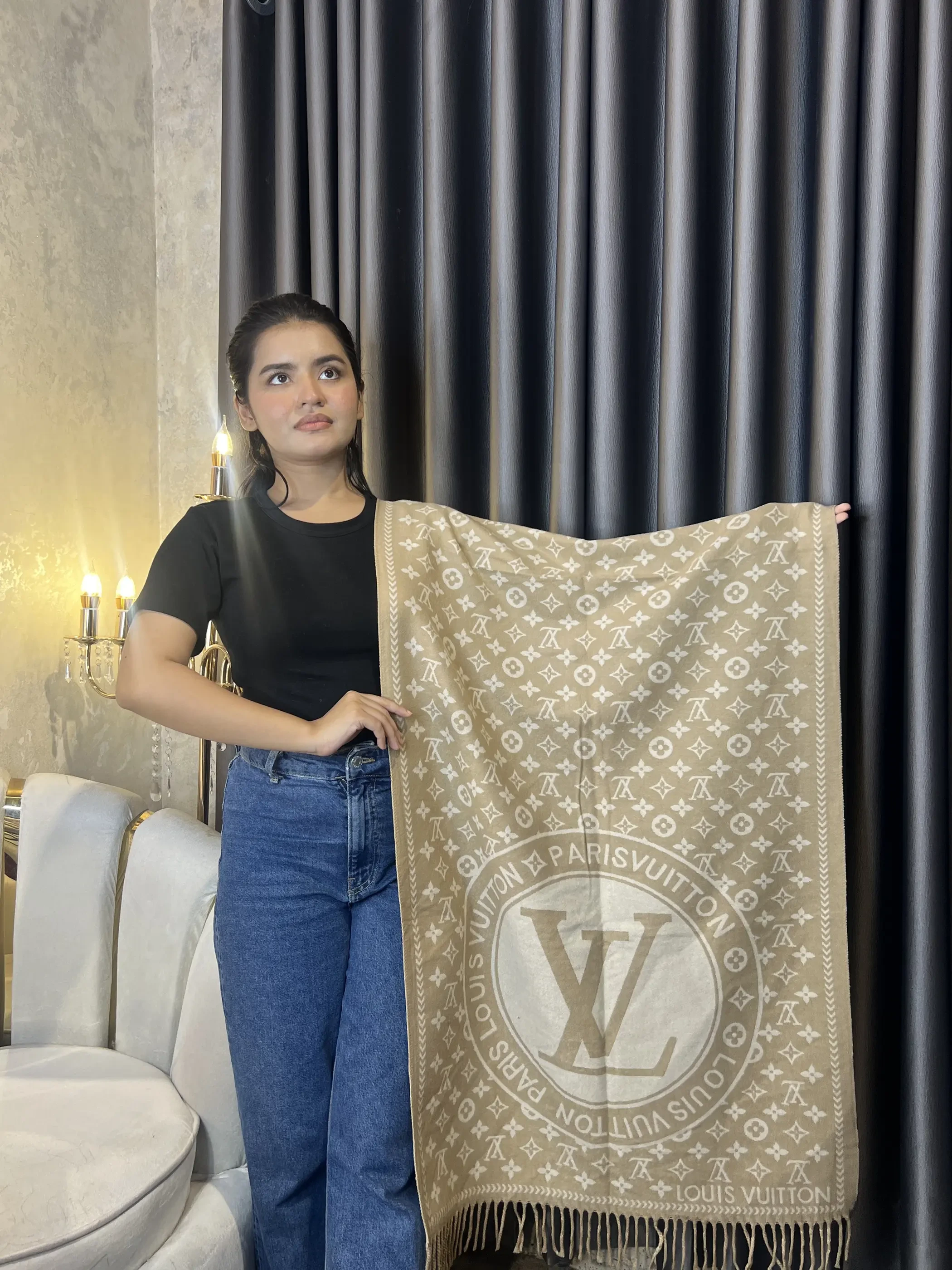 Winter Premium Shawl - LV-016 (Beige&White)