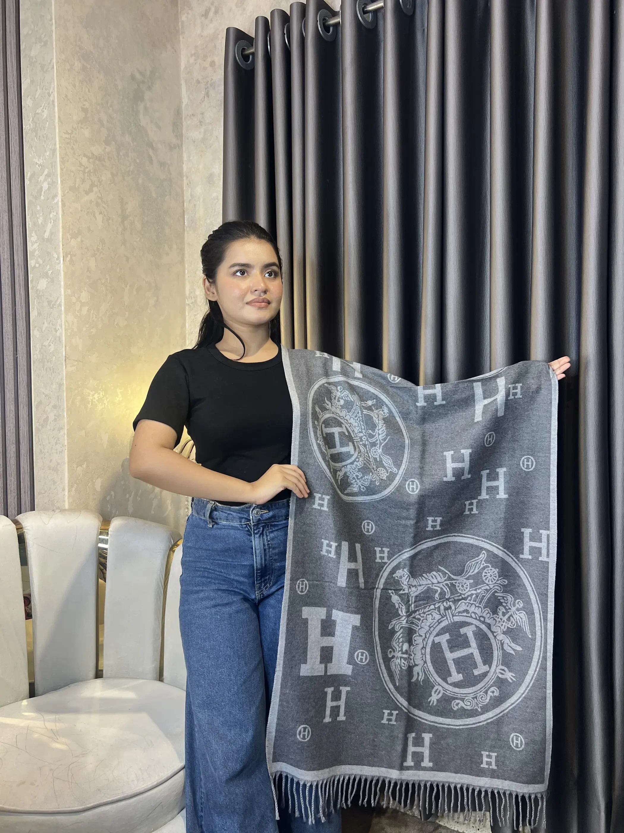 Winter Premium Shawl - HR-003 (Grey)