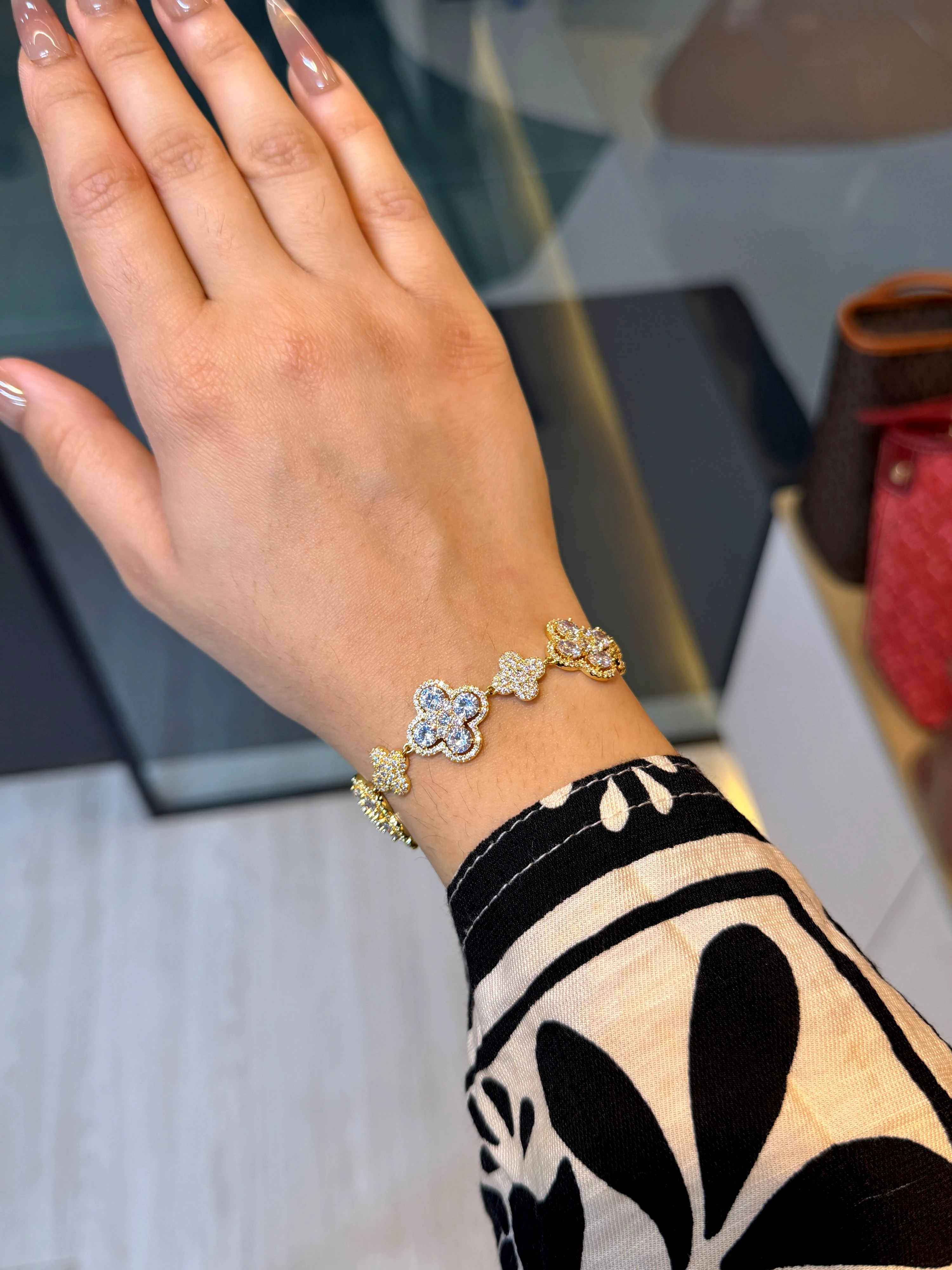 Premium Zircon Stone Bracelet - 9212454K011 (Golden)
