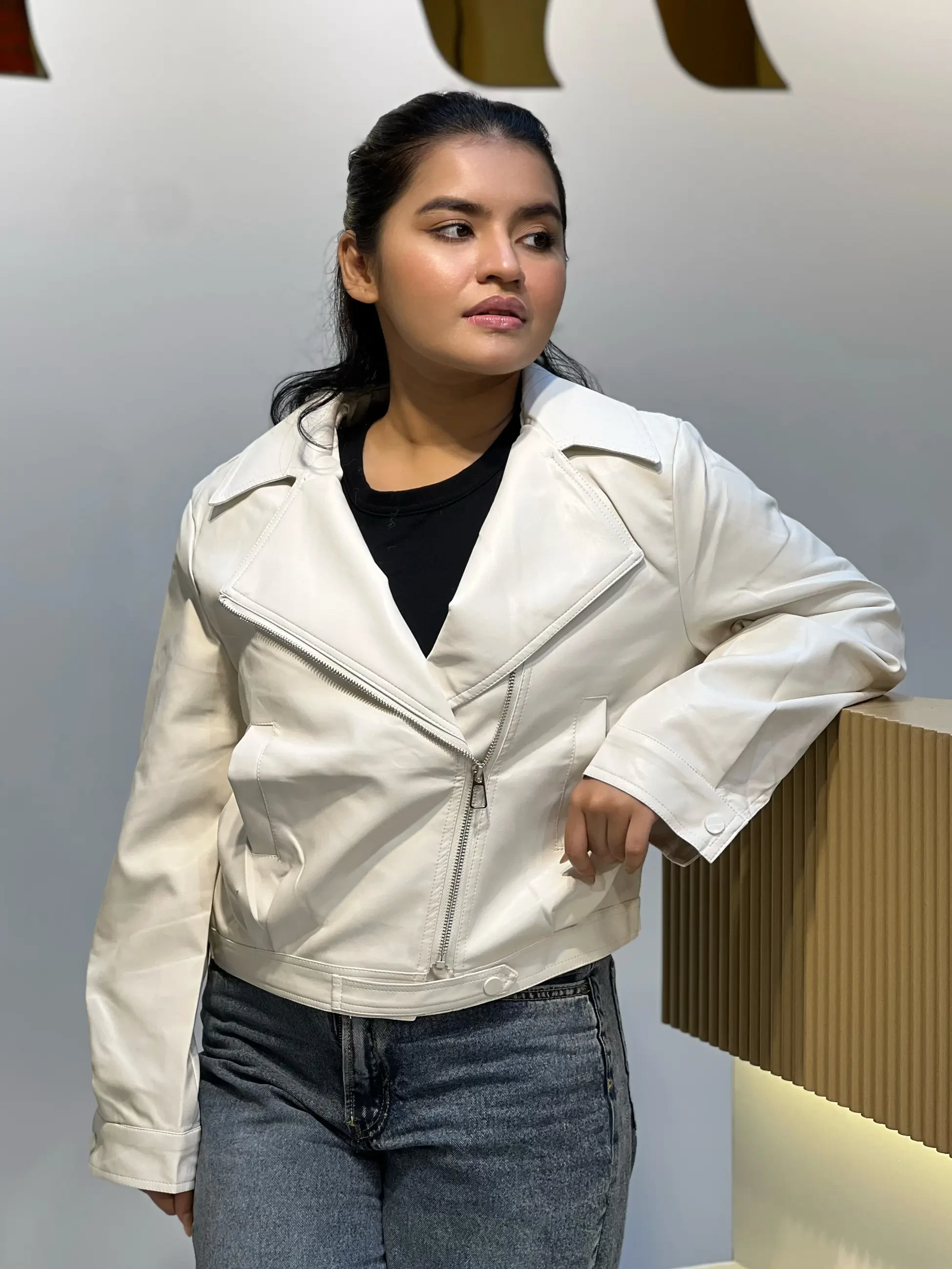 Elegant PU Leather Jacket-6201 (White)