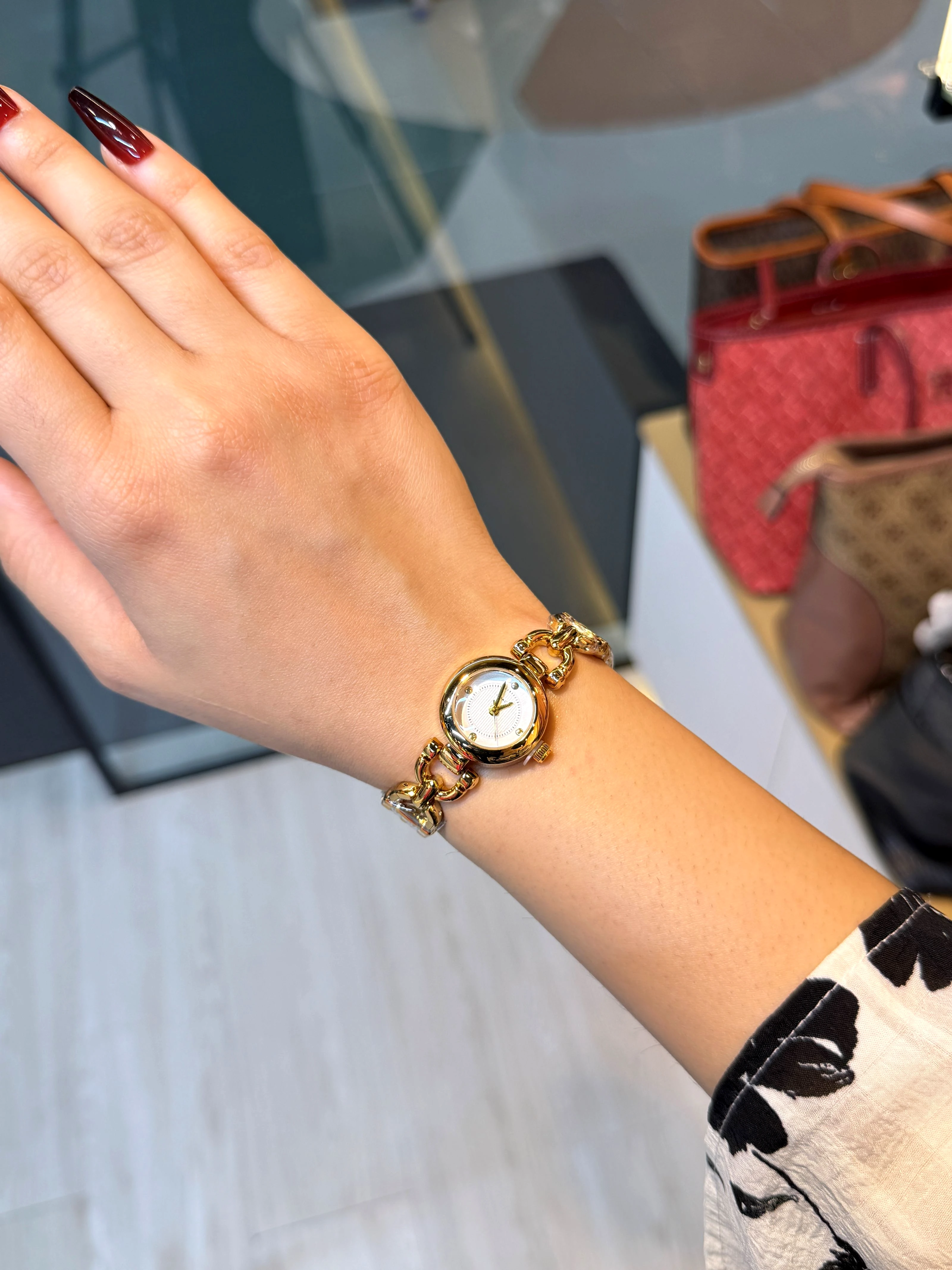 Premium Stainless Steel Watch CC-002 (White/Gold)