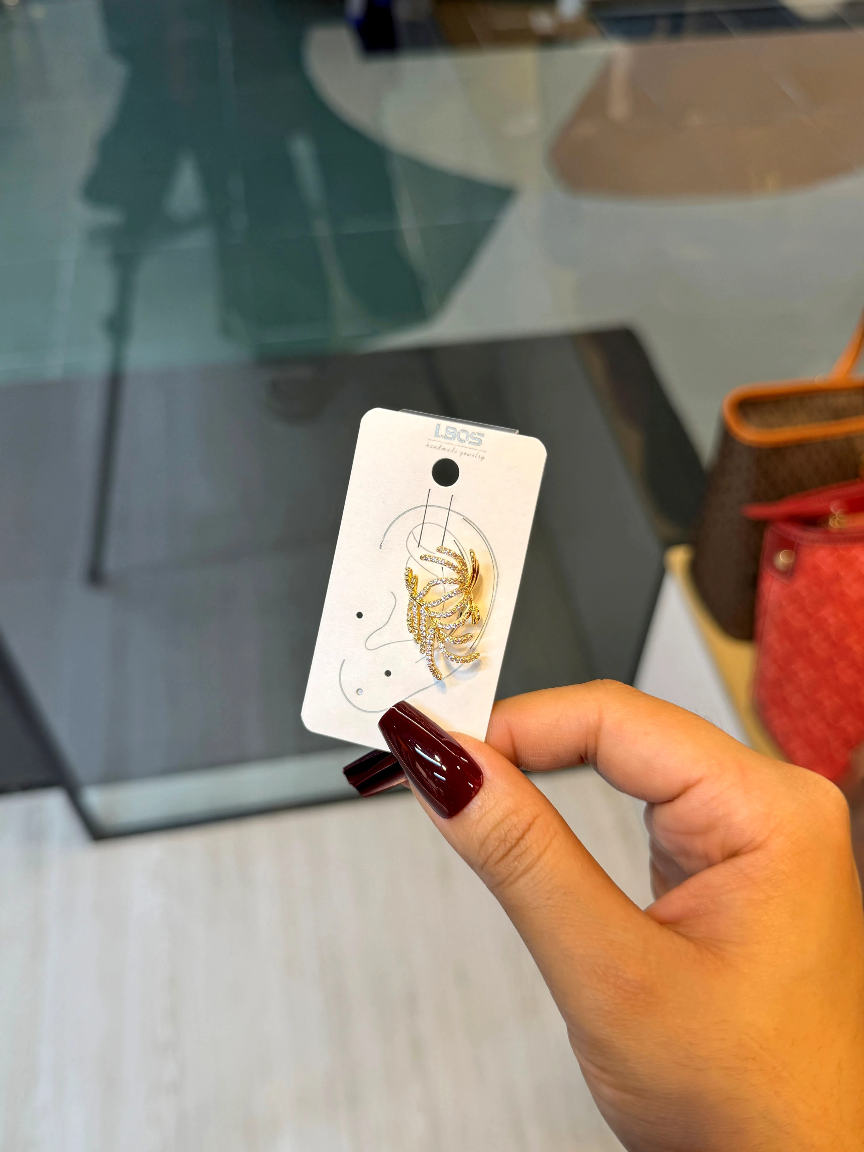 High-End Stone Ear Cuff -  1312160K716 (Golden)