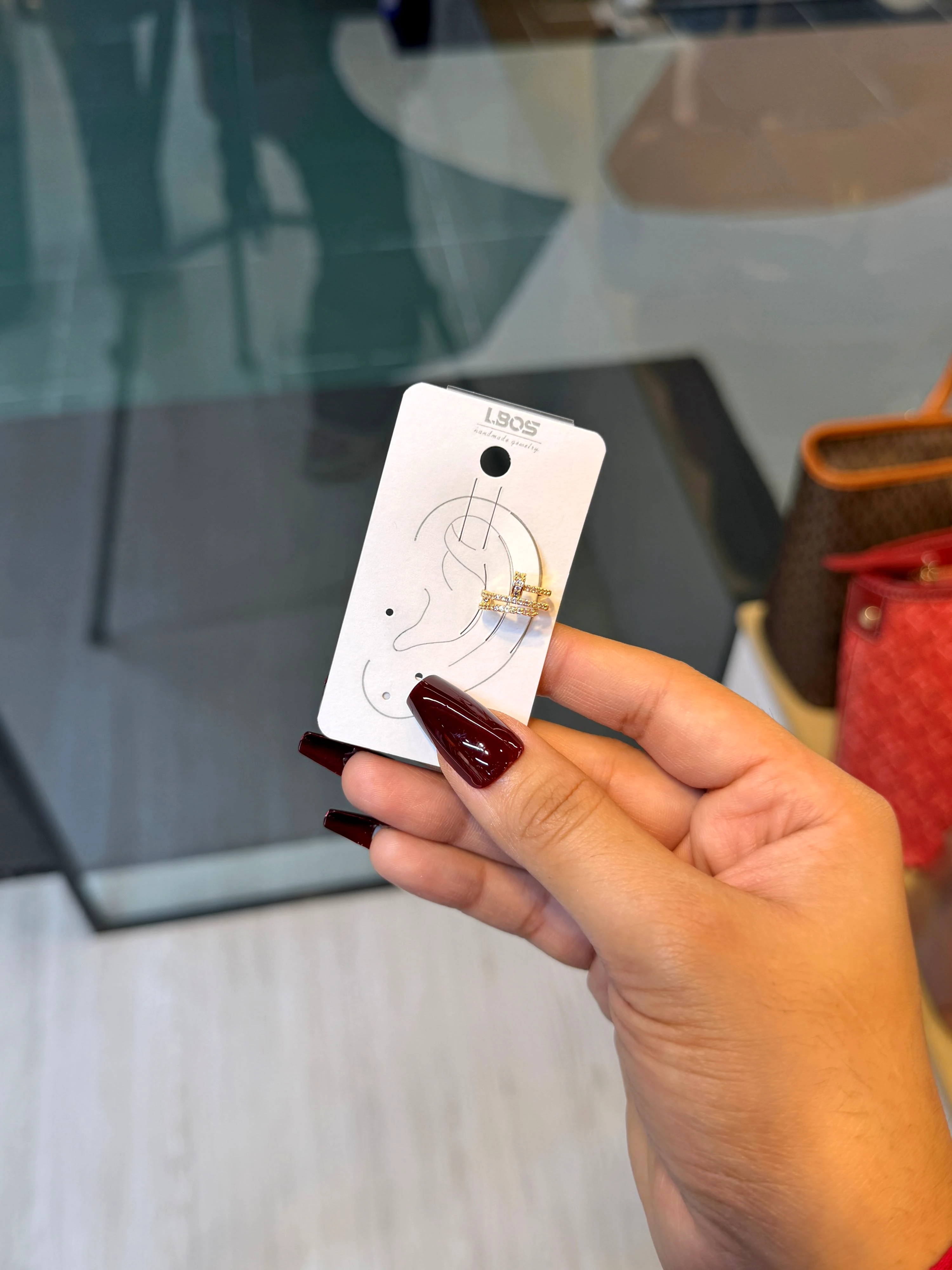 High-End Stone Ear Cuff -  1328233k716 (Golden)