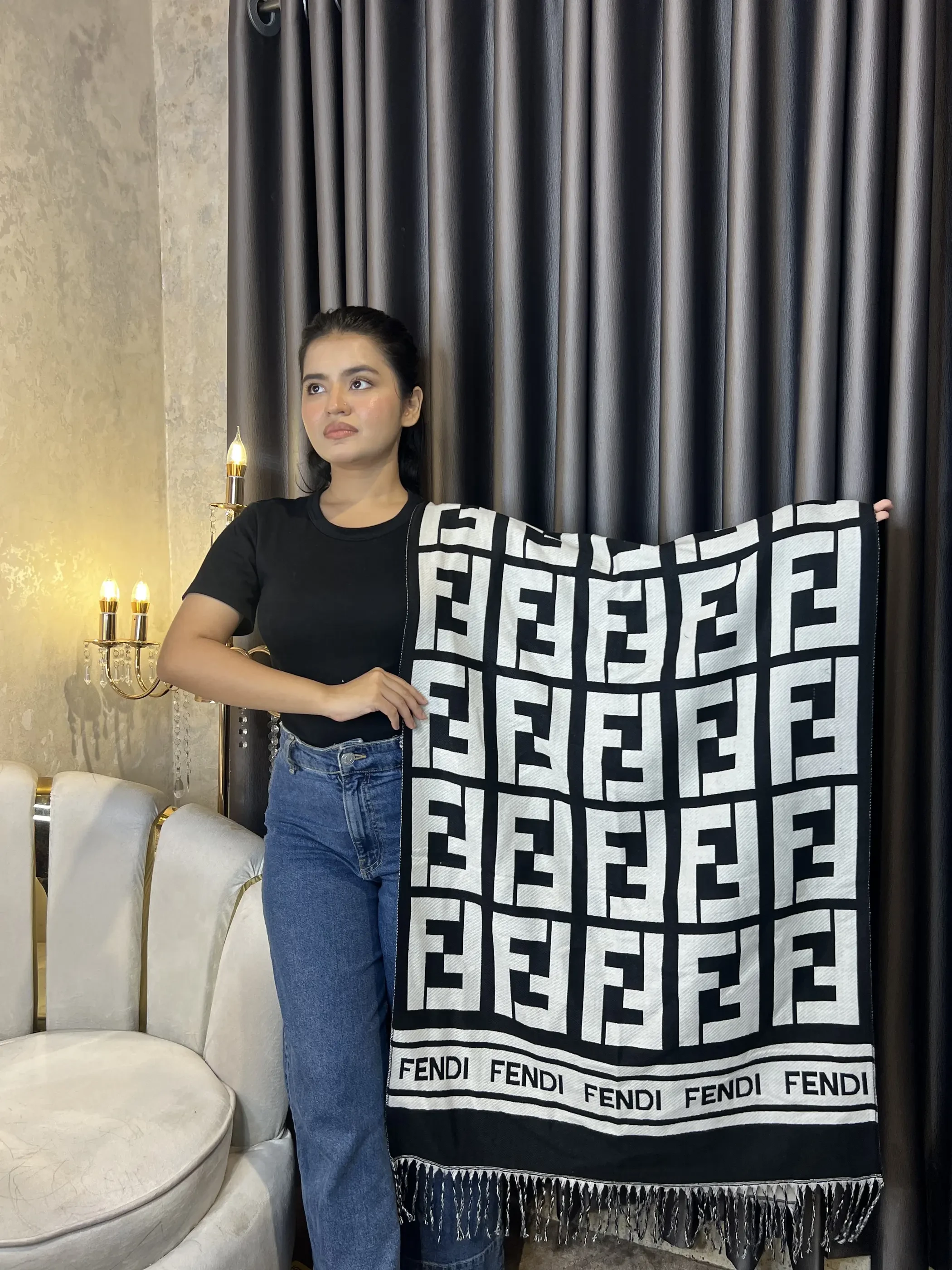 Winter Premium Shawl - FND-002 (Black)