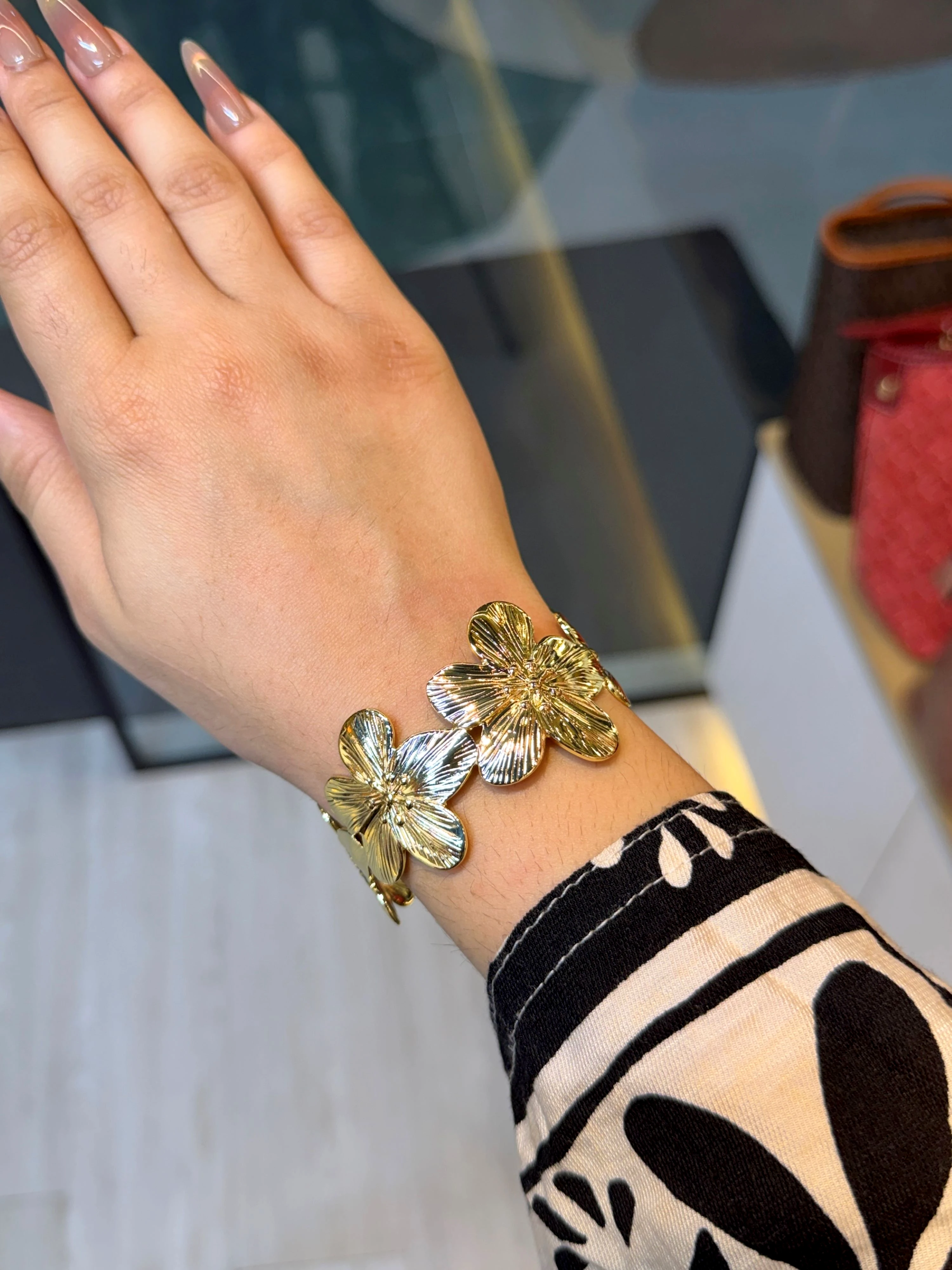 Exclusive Plated Handcuff Bangles - 9107339K071 (Golden)