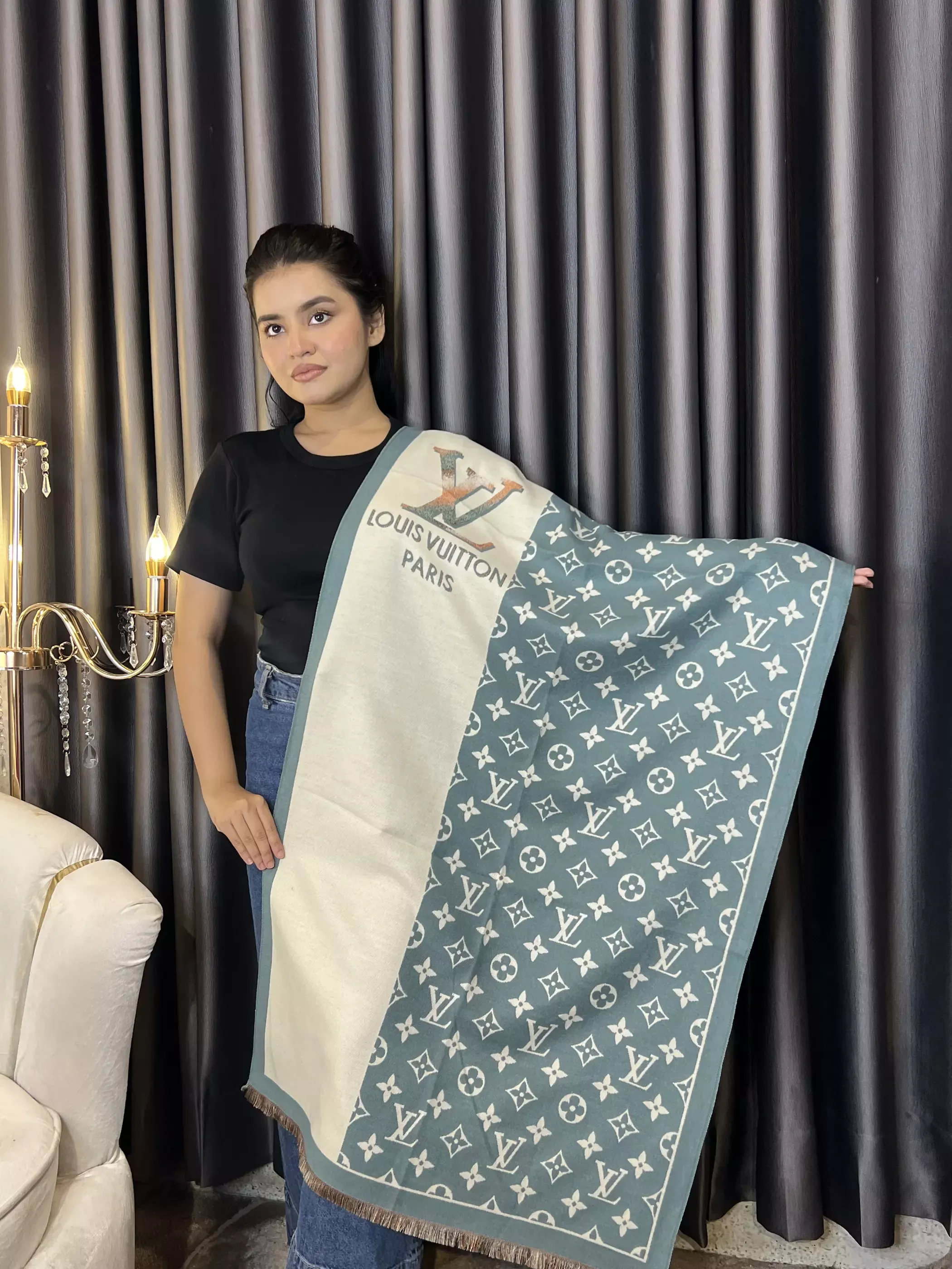 Winter Premium Shawl - LV-003 (Paste)