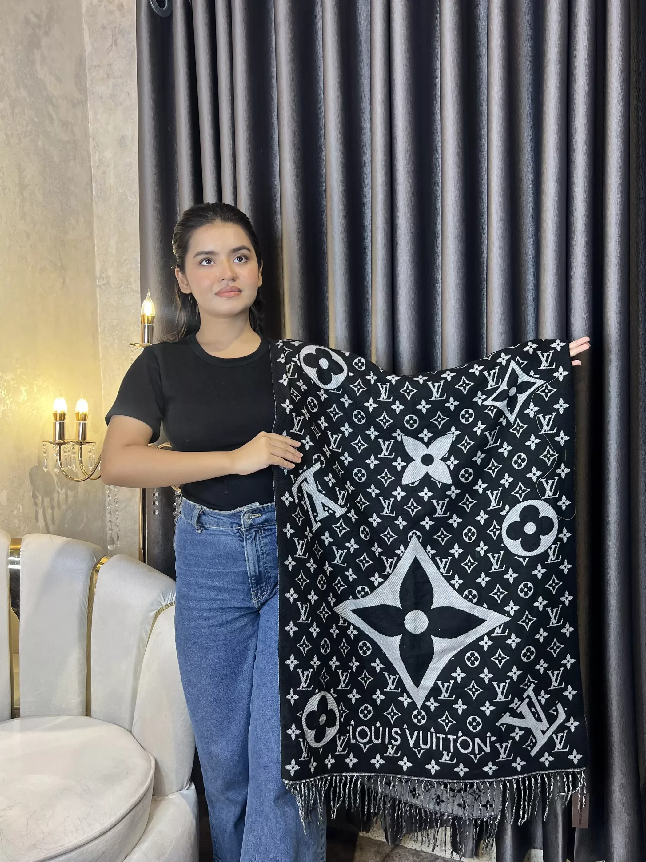 Winter Premium Shawl - LV-006 (Black)