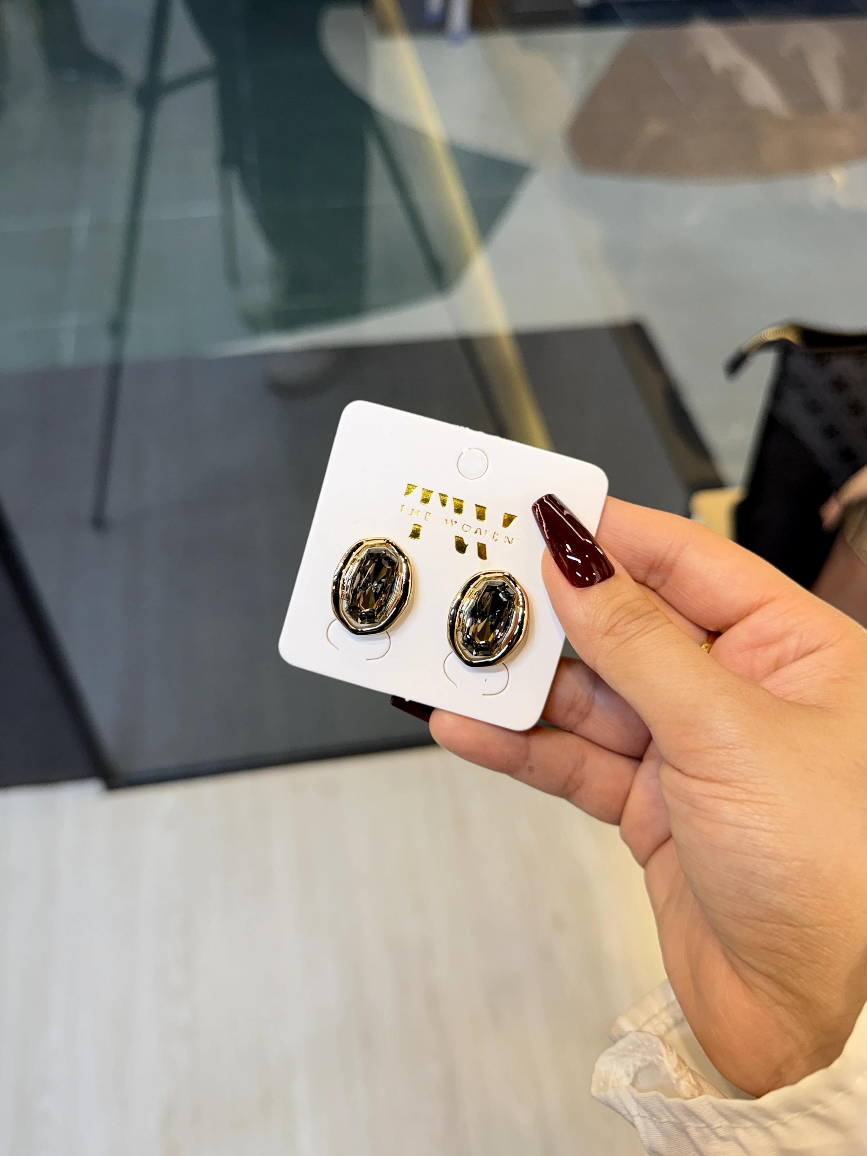 Premium Stone Earring - 1339102K324 (Black/Gold)