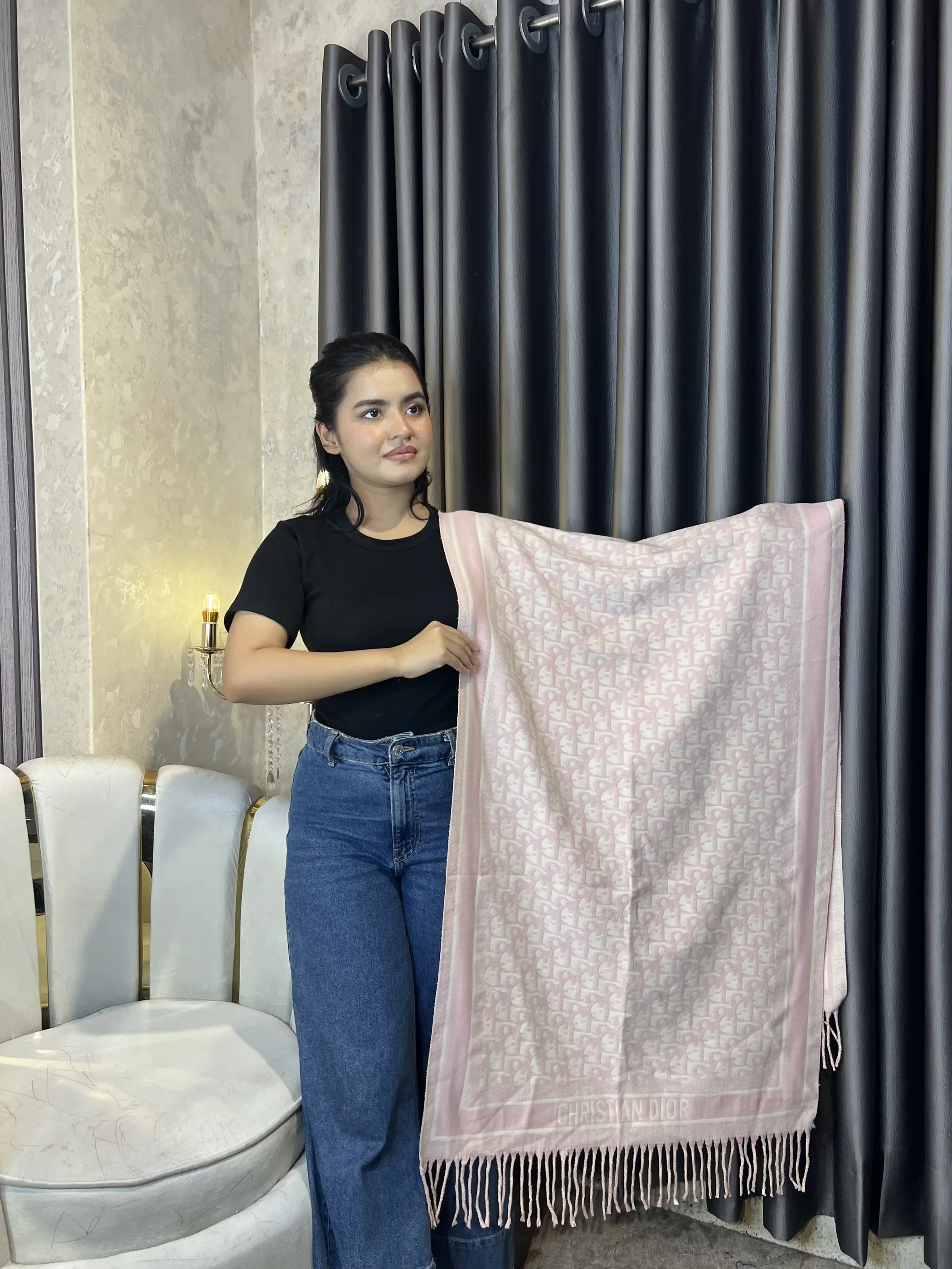 Winter Premium Shawl - CDR-006 (Pink)