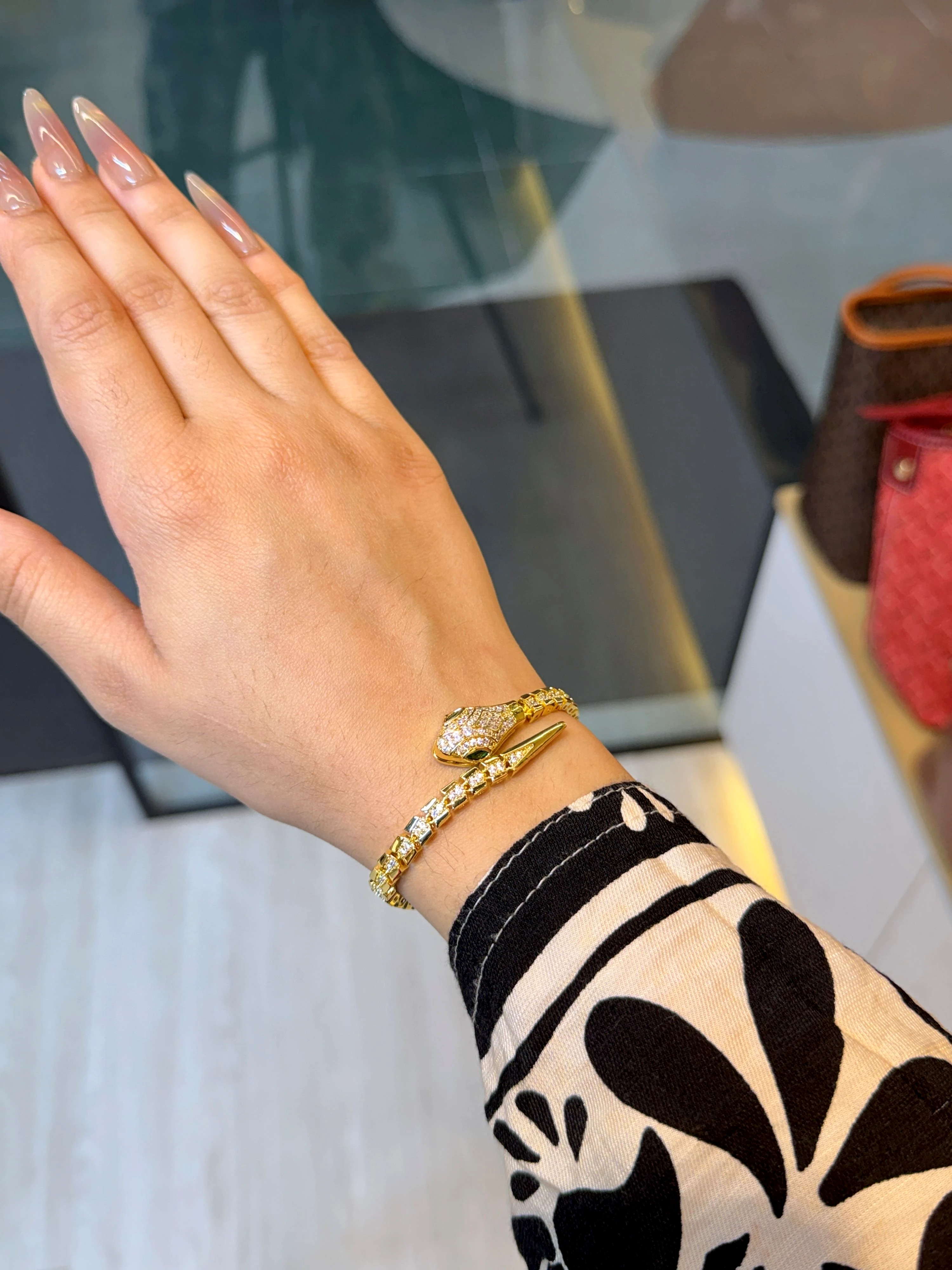 Premium Zircon Stone Bracelet - 9213847K011 (Golden)