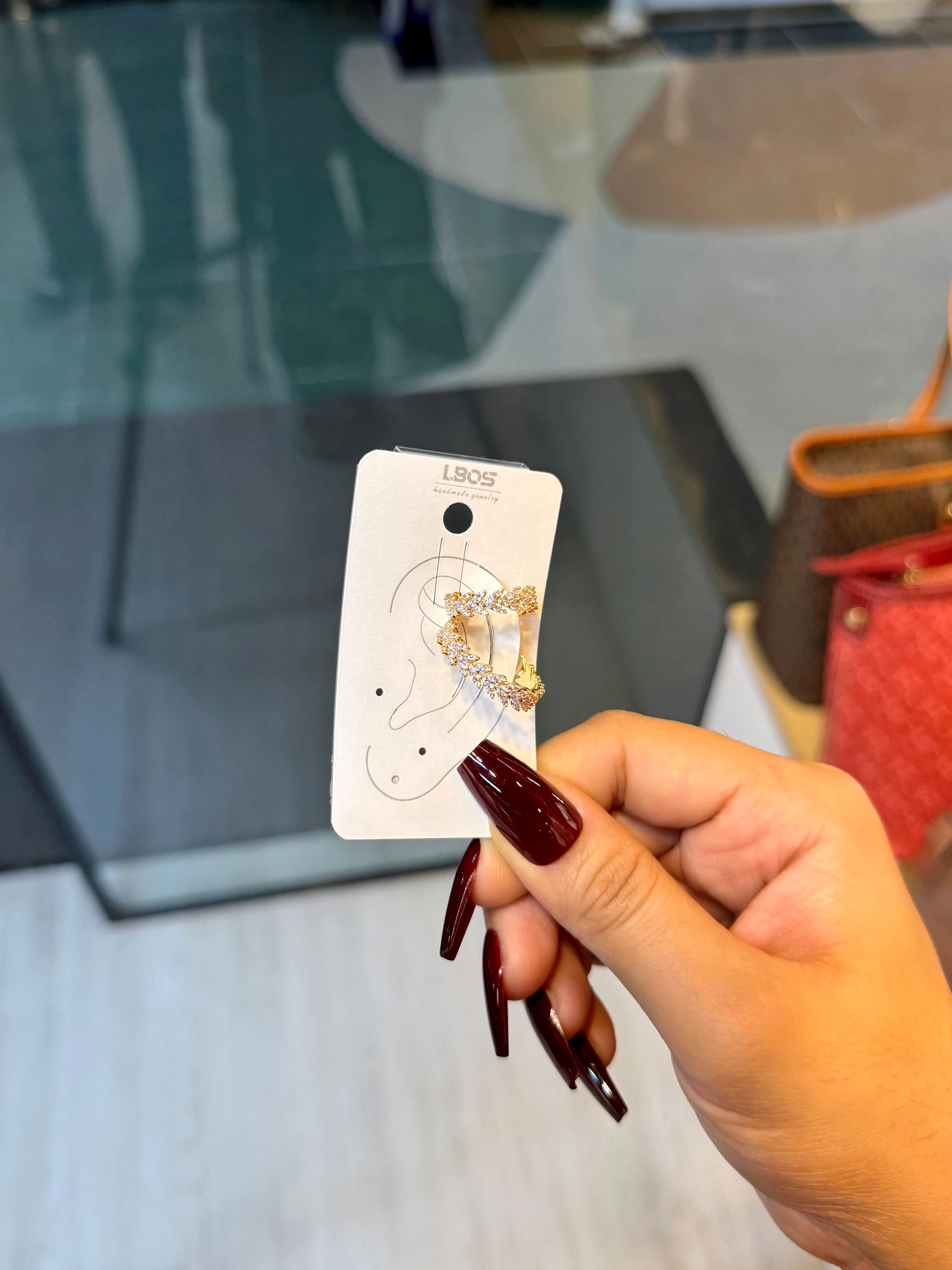 High-End Stone Ear Cuff -  1314700K716 (Golden)