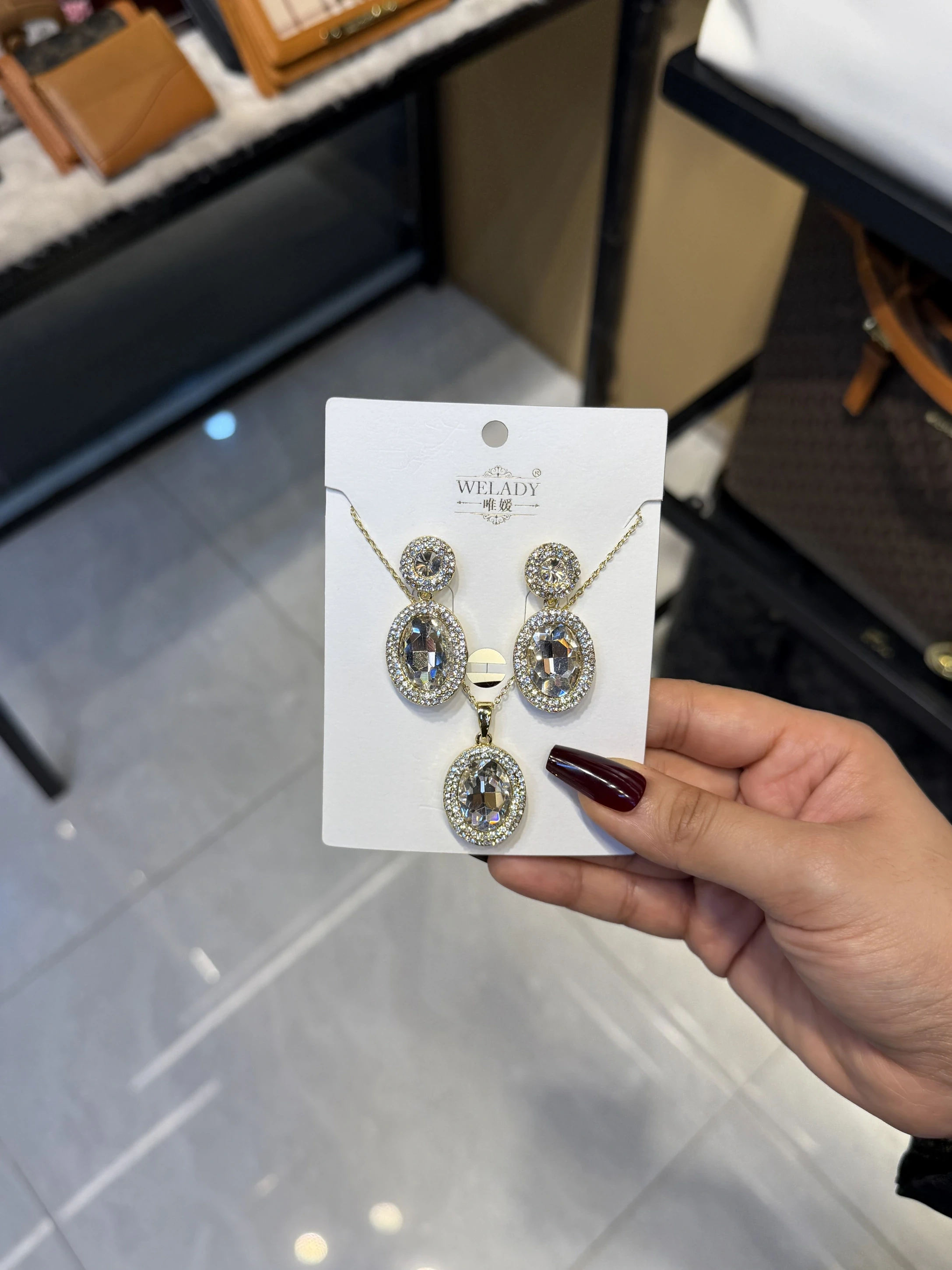 Exclusive Necklace Set – NKS-01 (White)