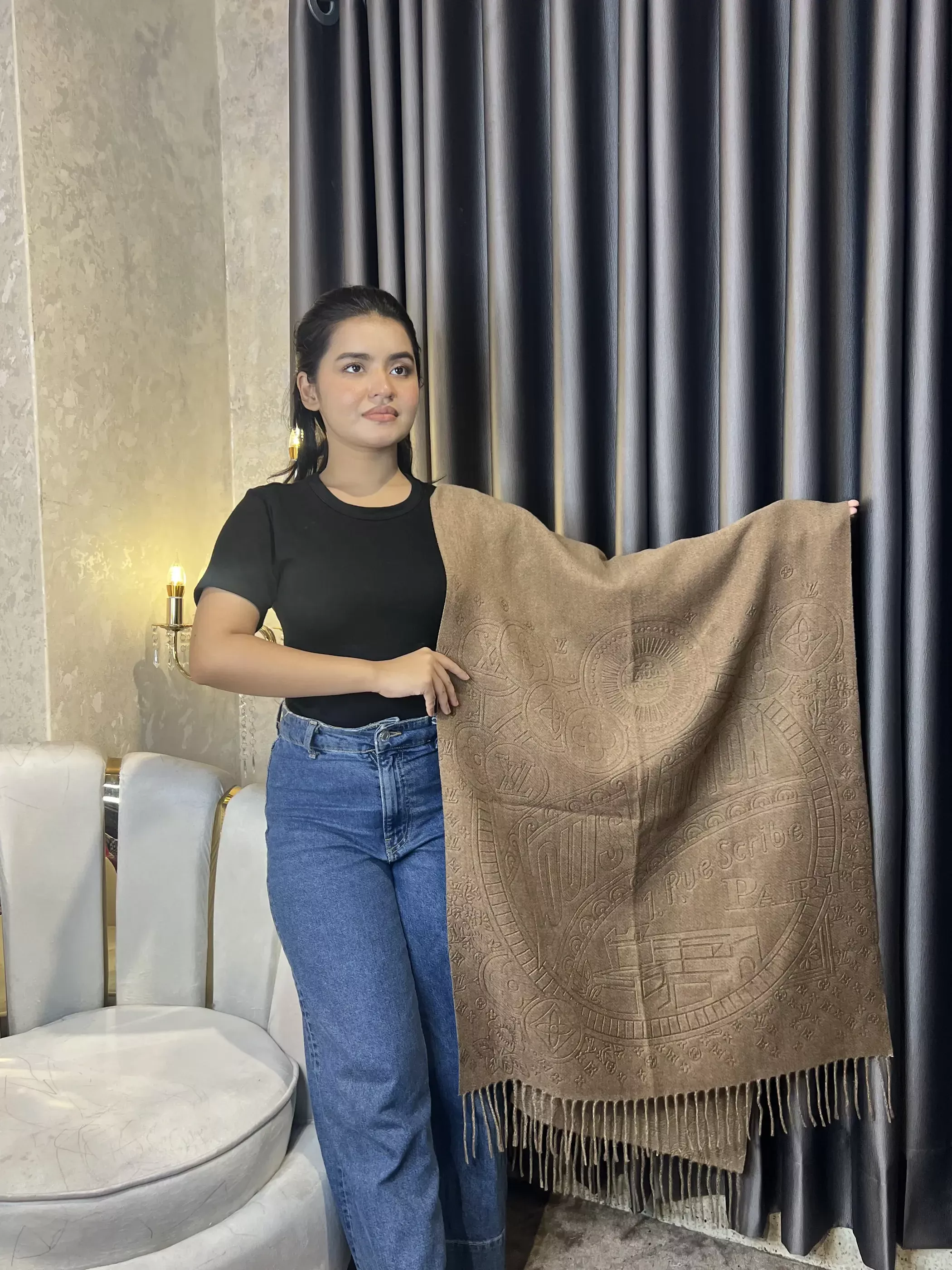 Winter Premium Shawl -LV-011 (Coffee)