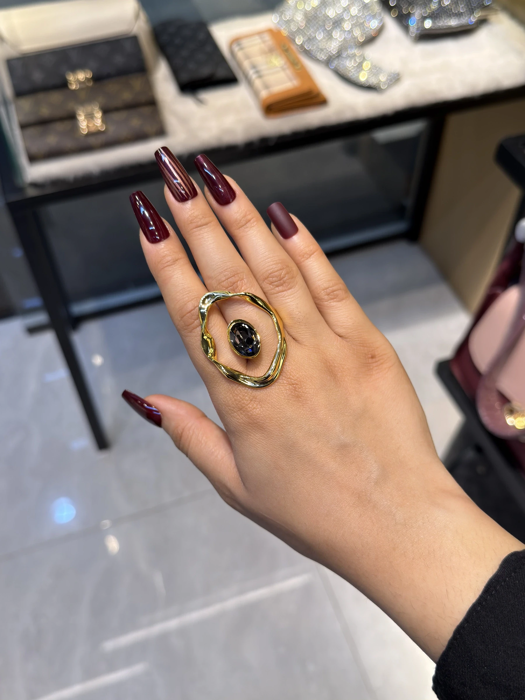 Exclusive Adjustable Ring-T09828A0908