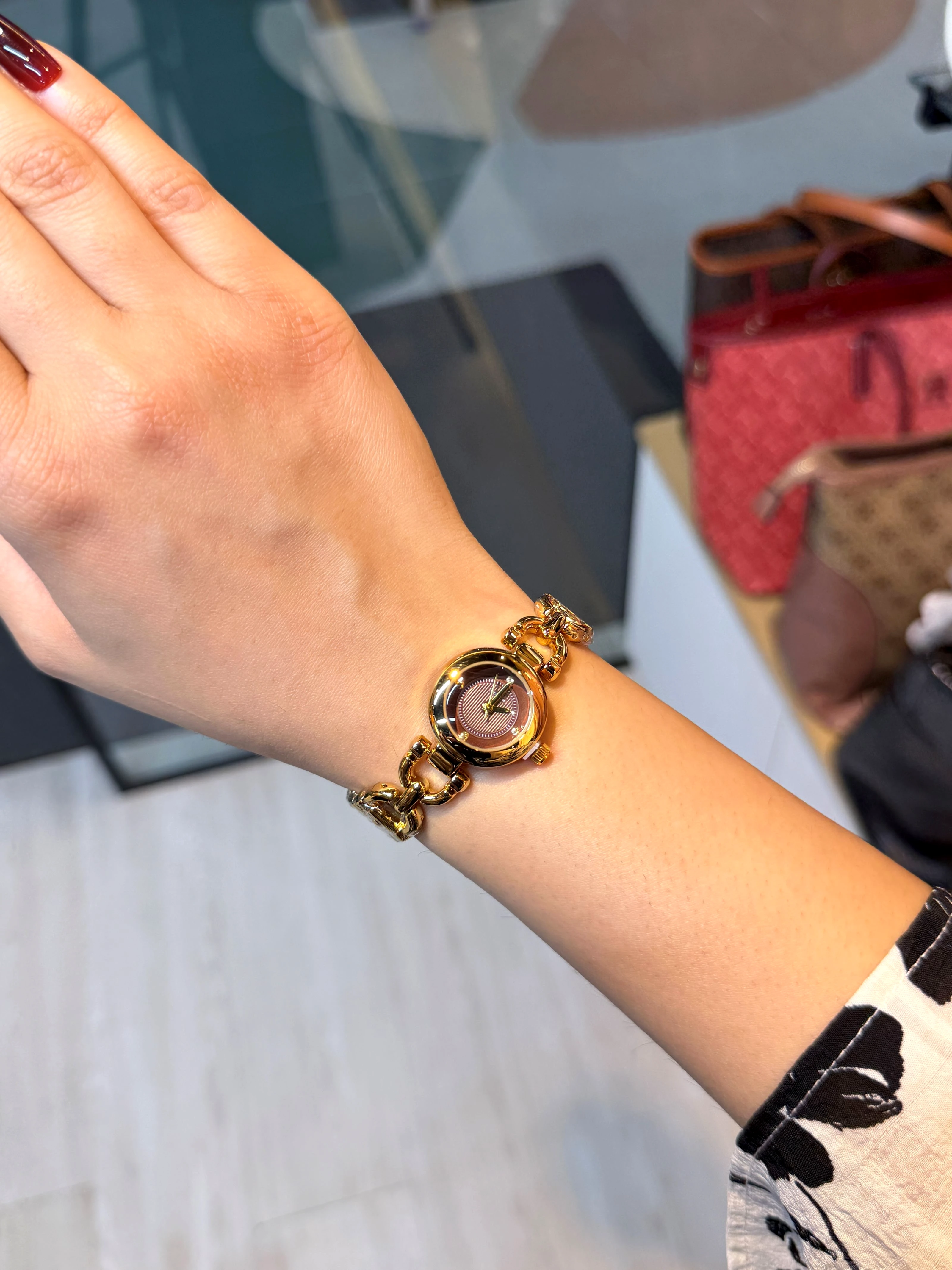 Premium Stainless Steel Watch CC-002 (Maroon/Gold)