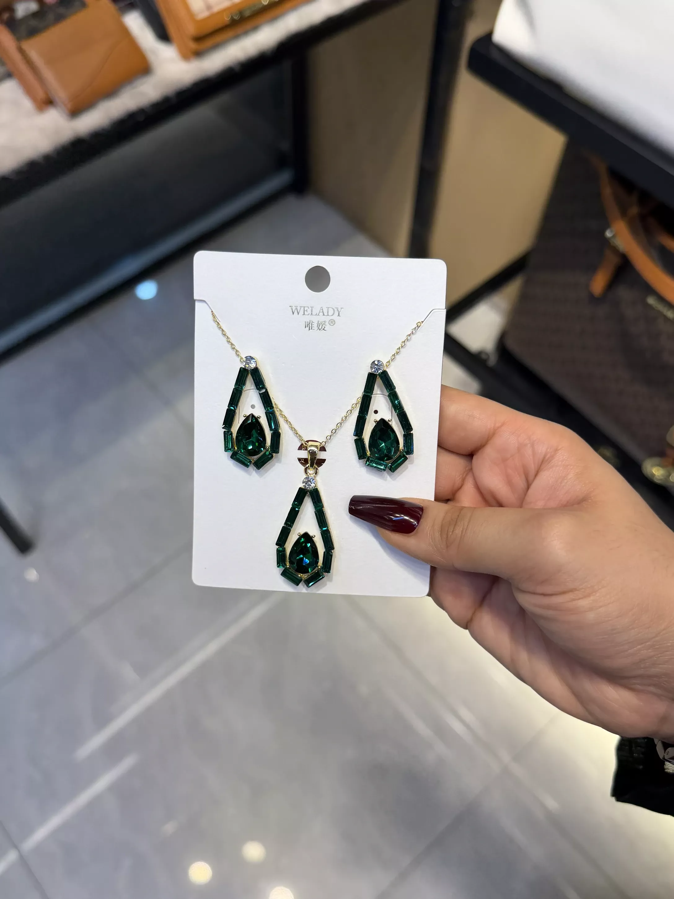 Exclusive Necklace Set – NKS-09 (Green)