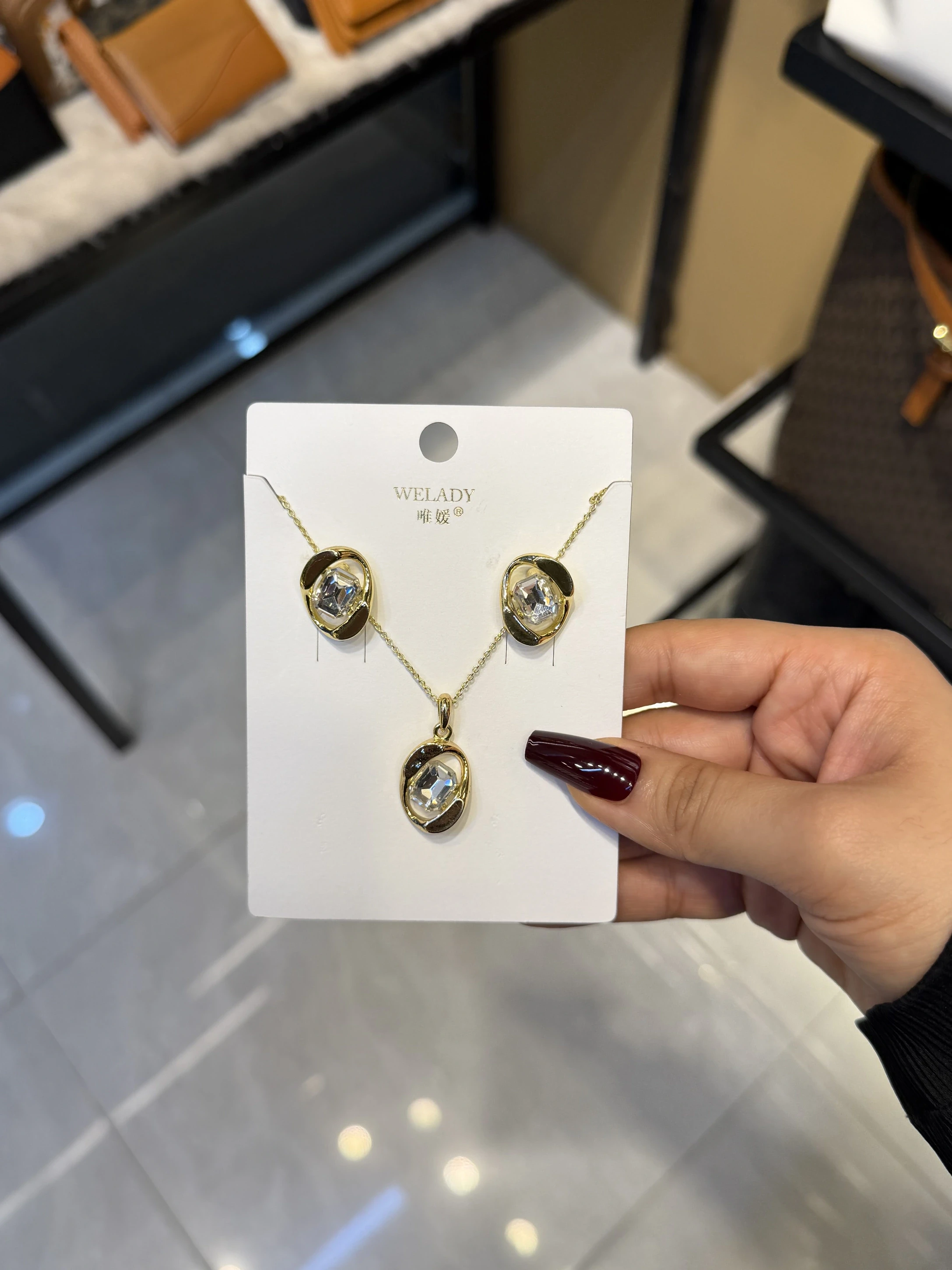 Exclusive Necklace Set – NKS-46 (White)