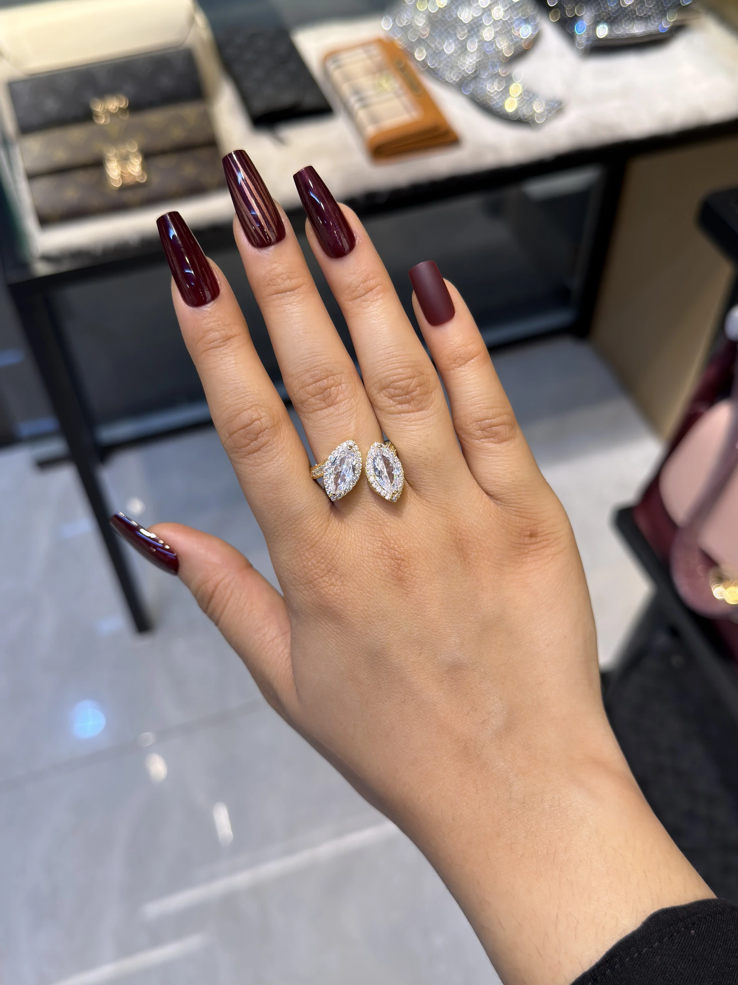 Exclusive Adjustable Ring-AH08728HK