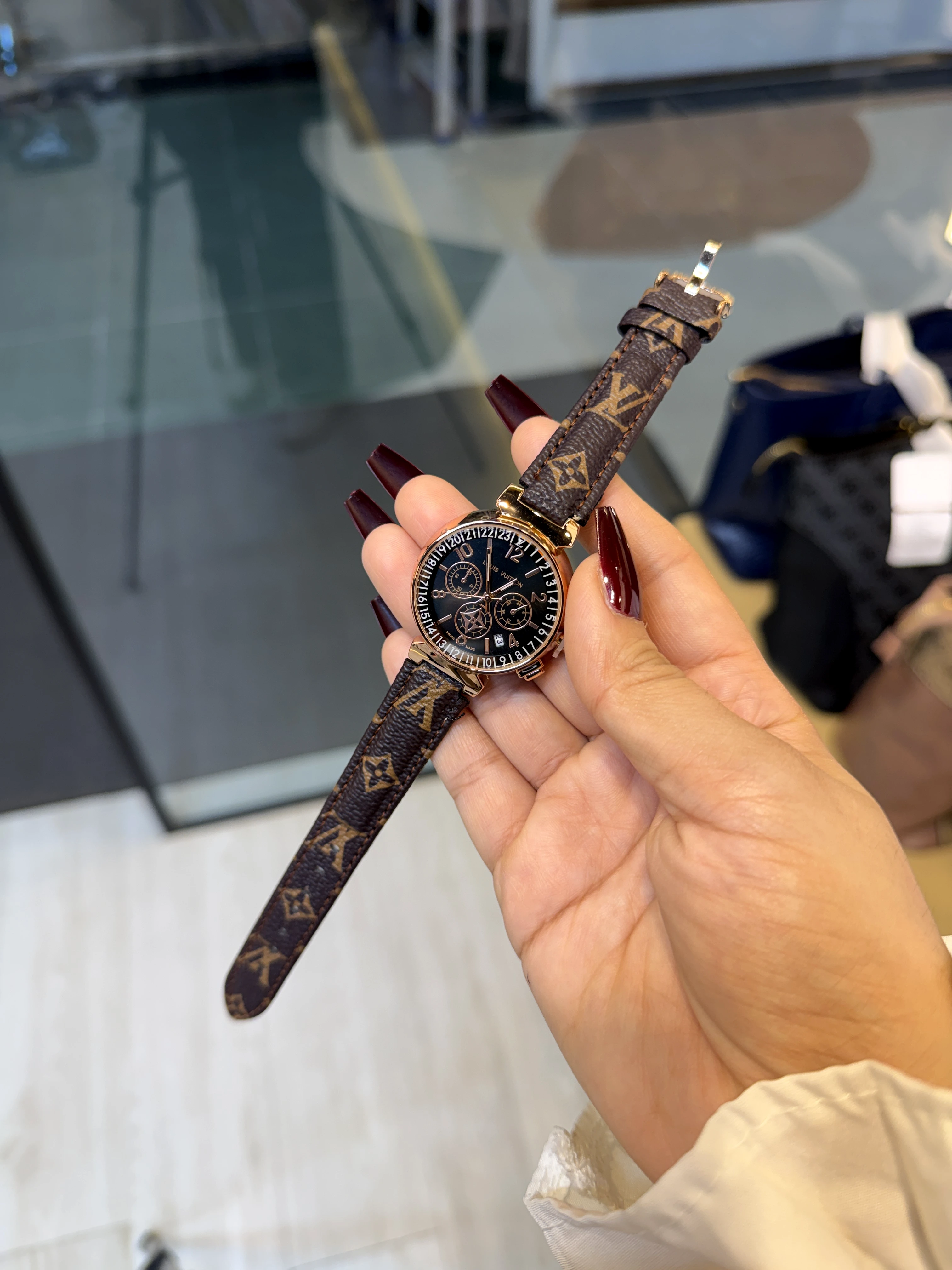 High-End Stainless Steel Watch LV-001 (Black/Rose)