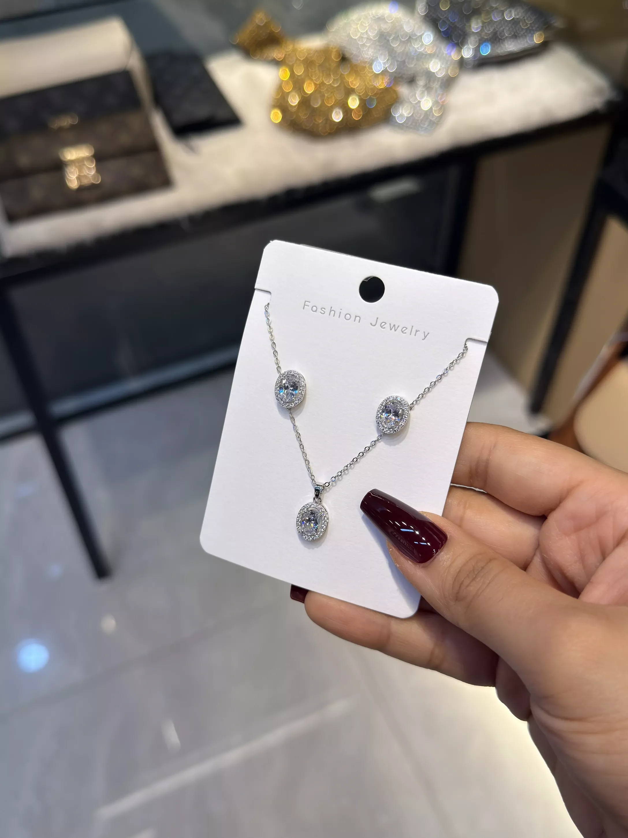 Exclusive Necklace Set – ATL-0356L (Silver)