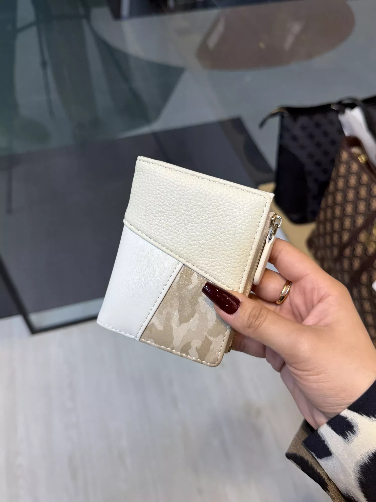 Elegant Ladies Wallet - WLT -  307 (Beige)