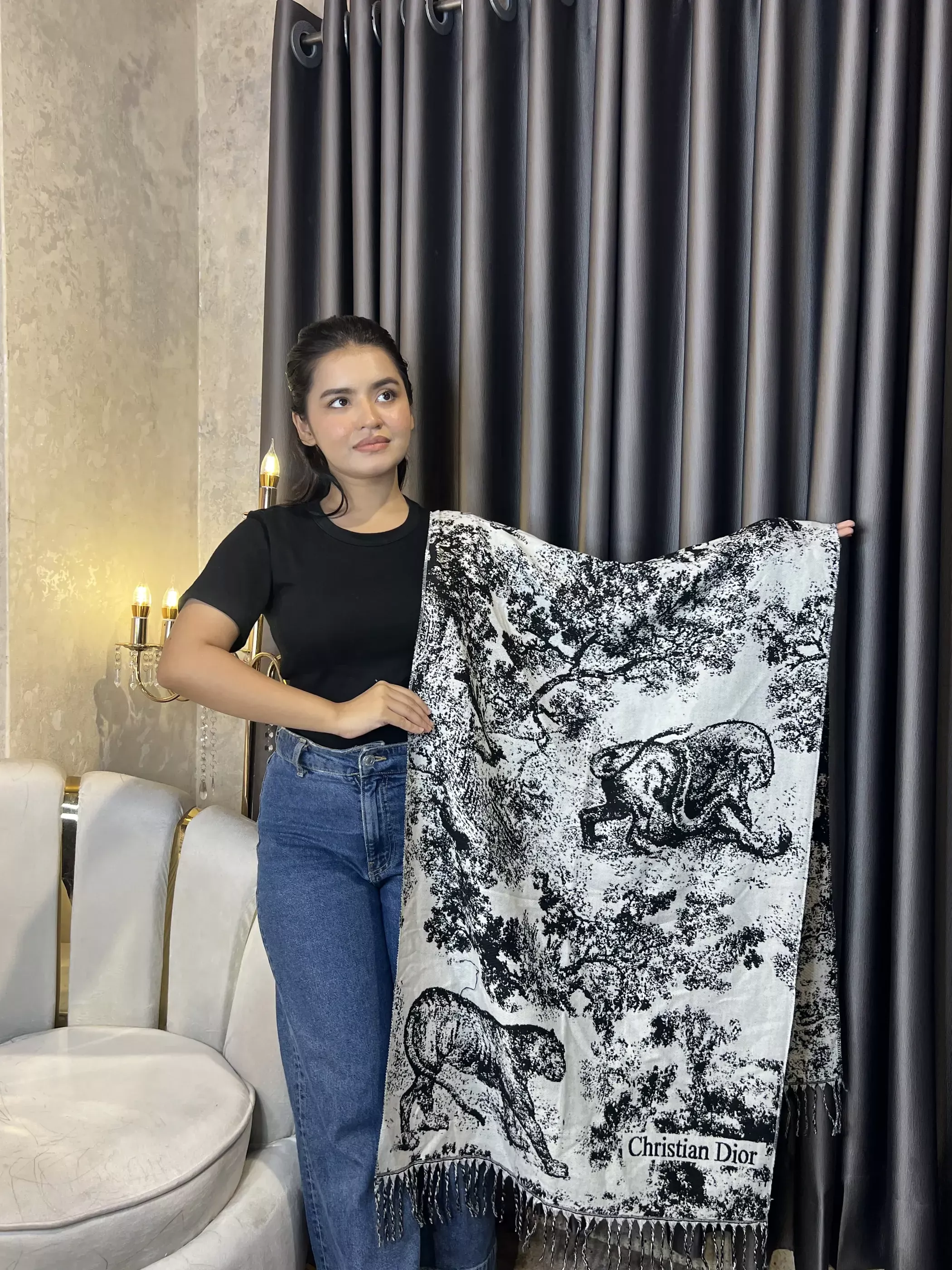 Winter Premium Shawl - CDR-004 (Black&White)