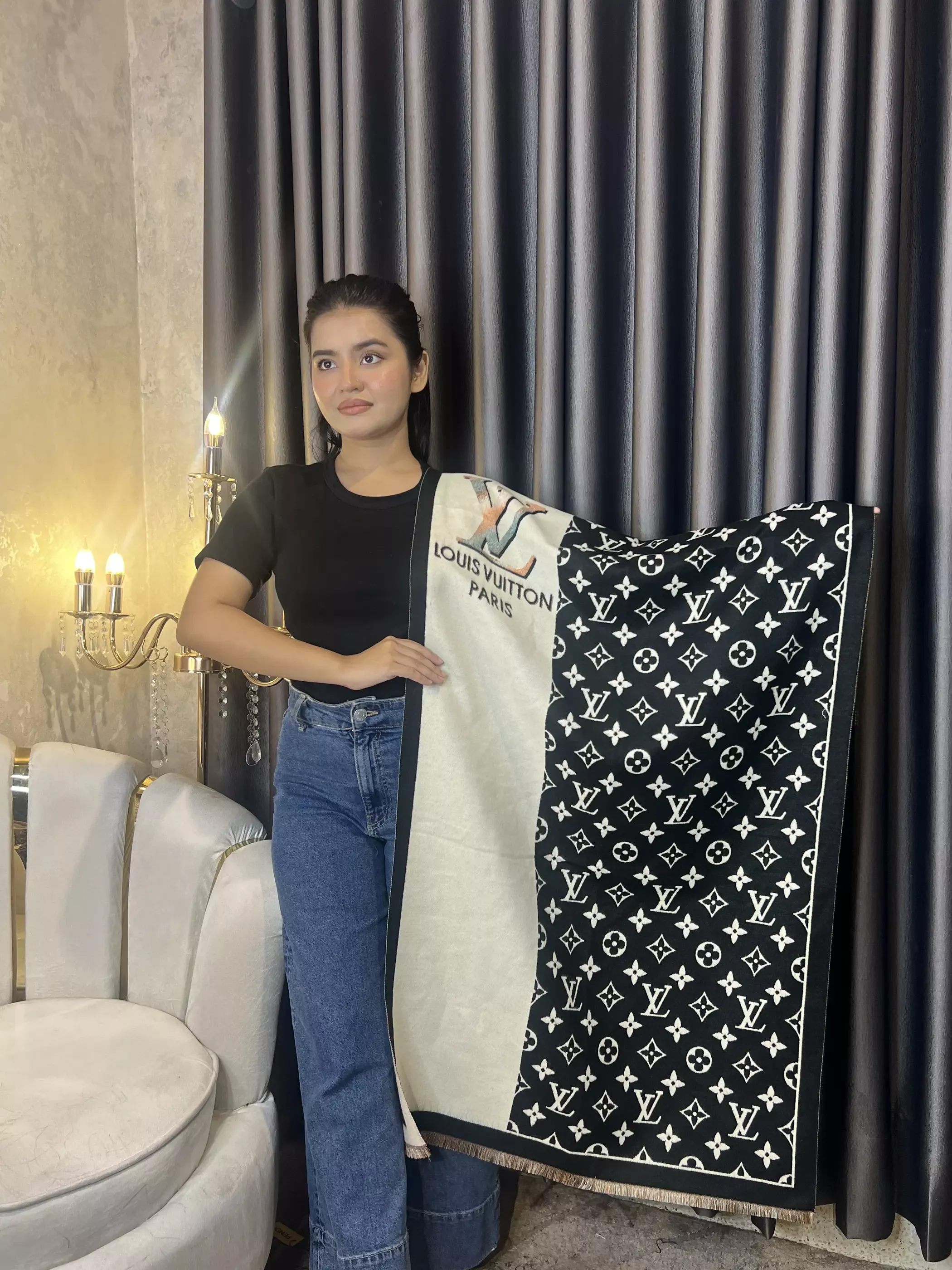 Winter Premium Shawl - LV-003 (Black)