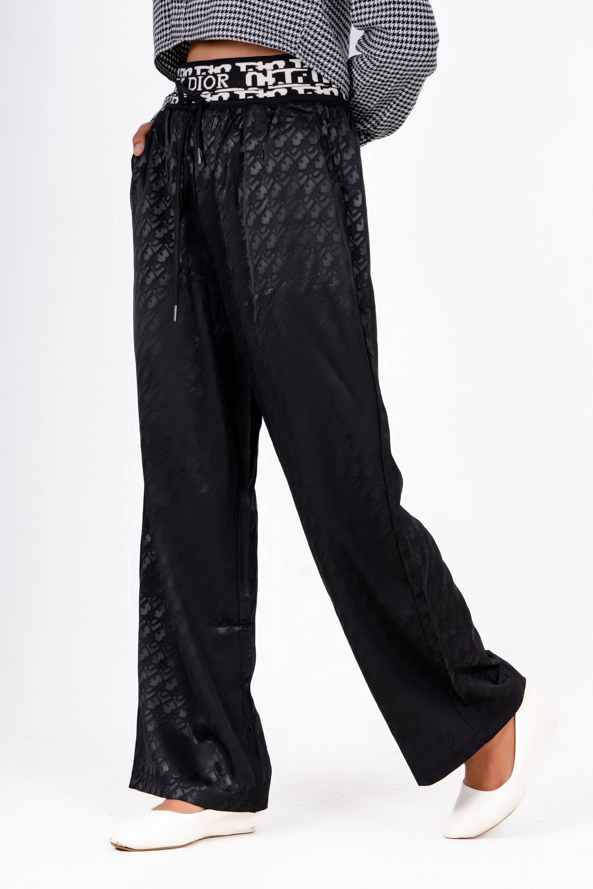 Premium Straight-Cut Pant - 823 (Black)