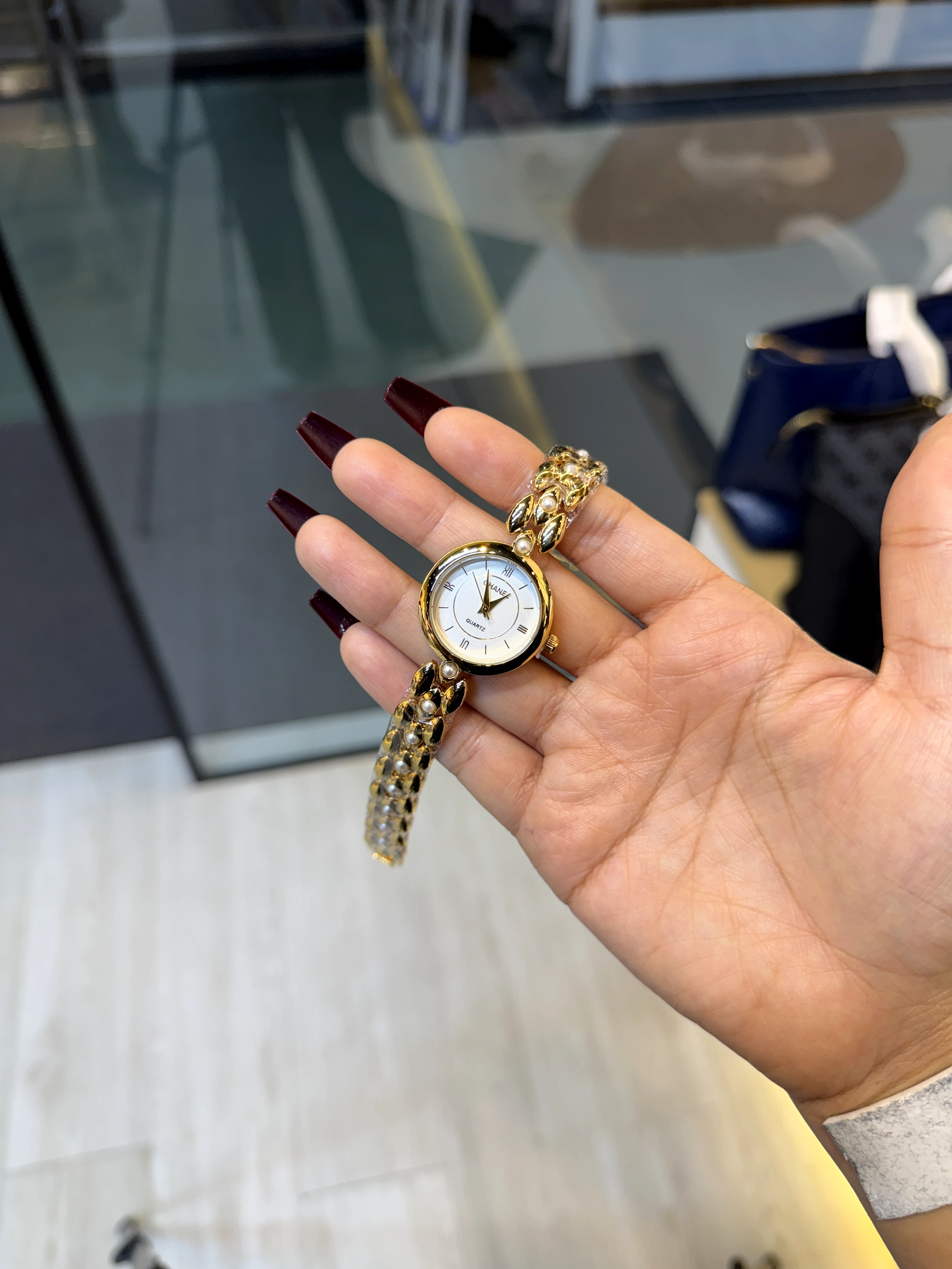 Premium Stainless Steel Watch CHN-002 (White/Gold)