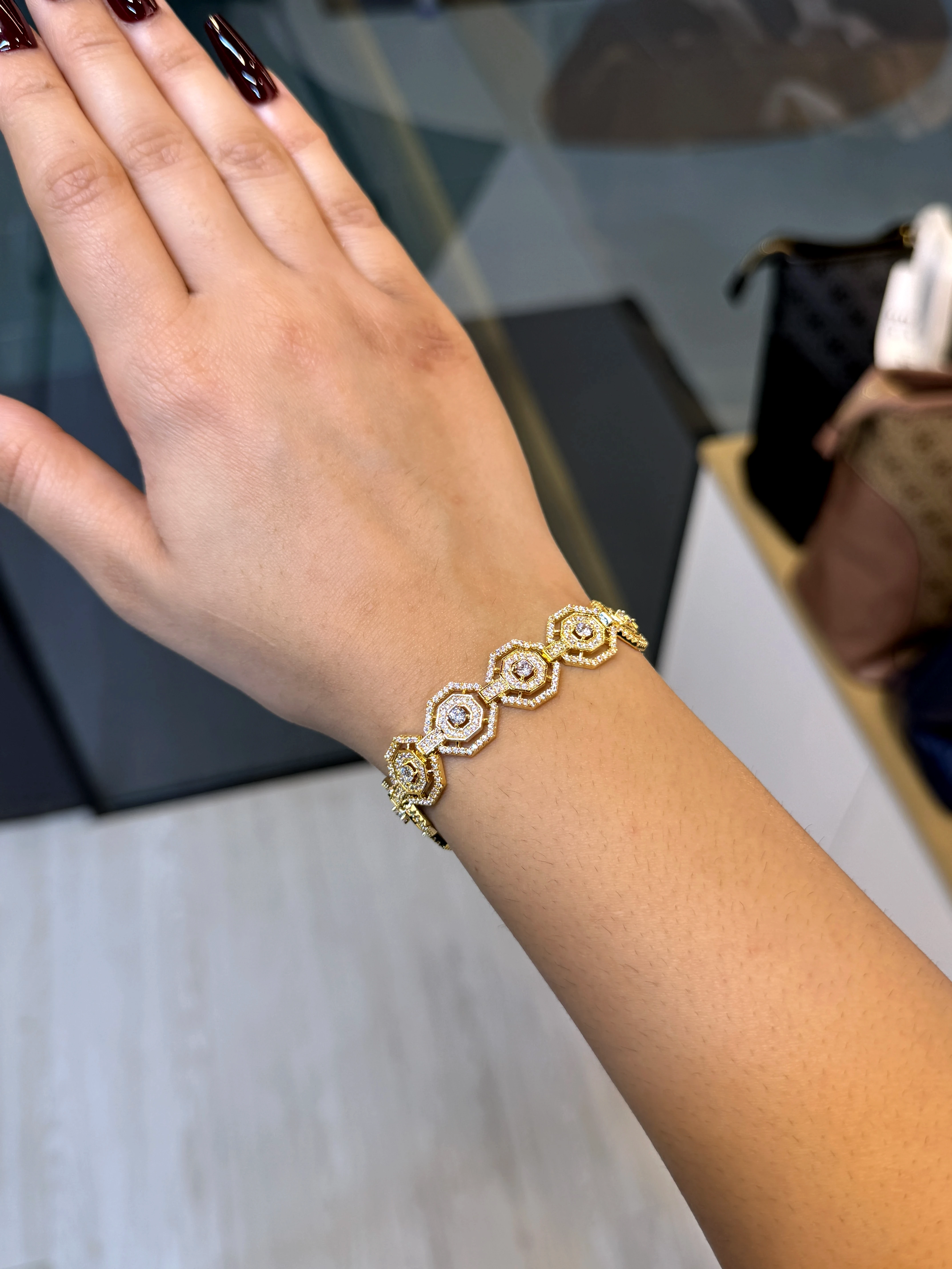 Exclusive Zircon Stone Bracelet - 9212912K011 (Gold)