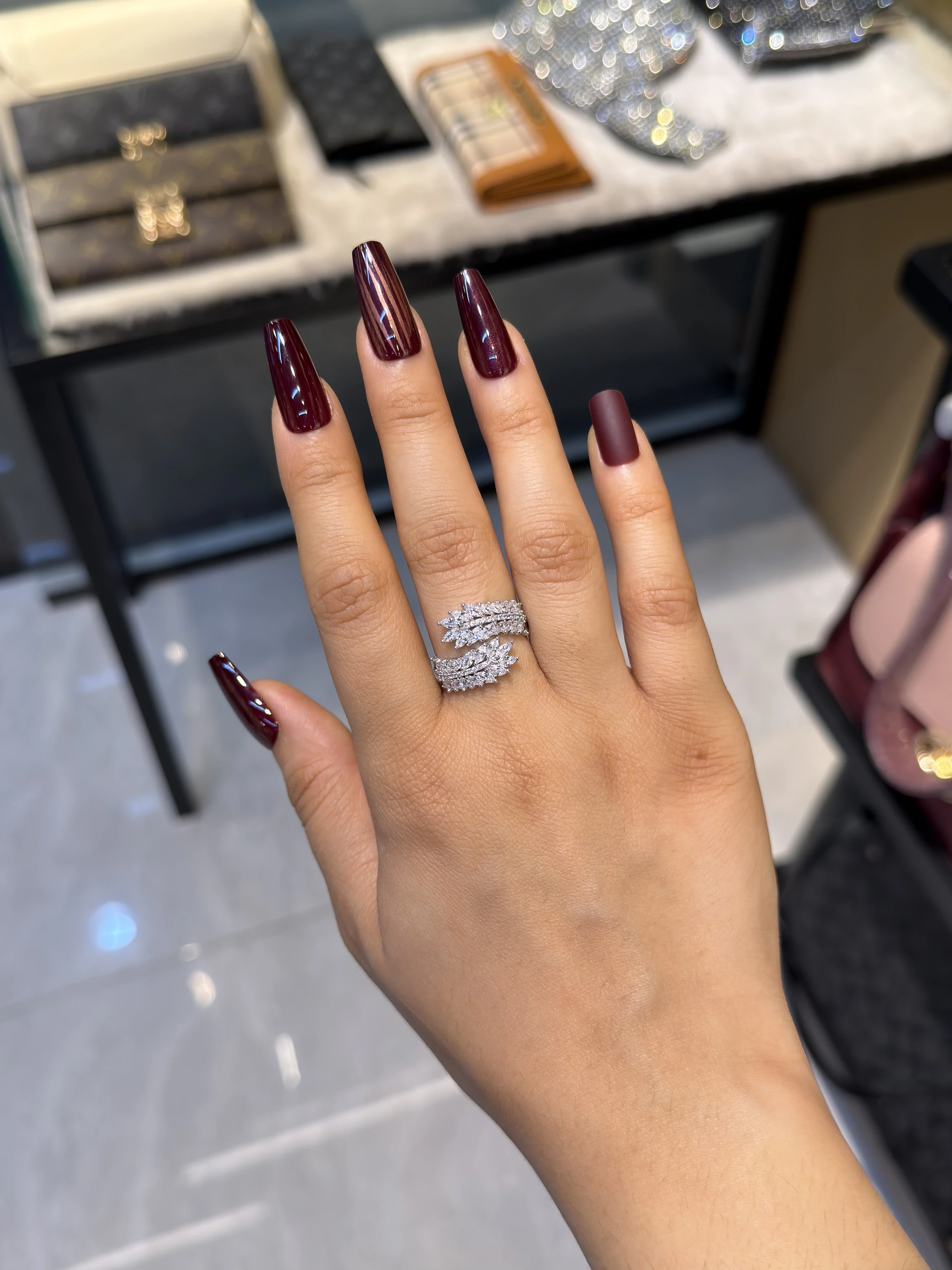 Exclusive Adjustable Ring-T02568C371