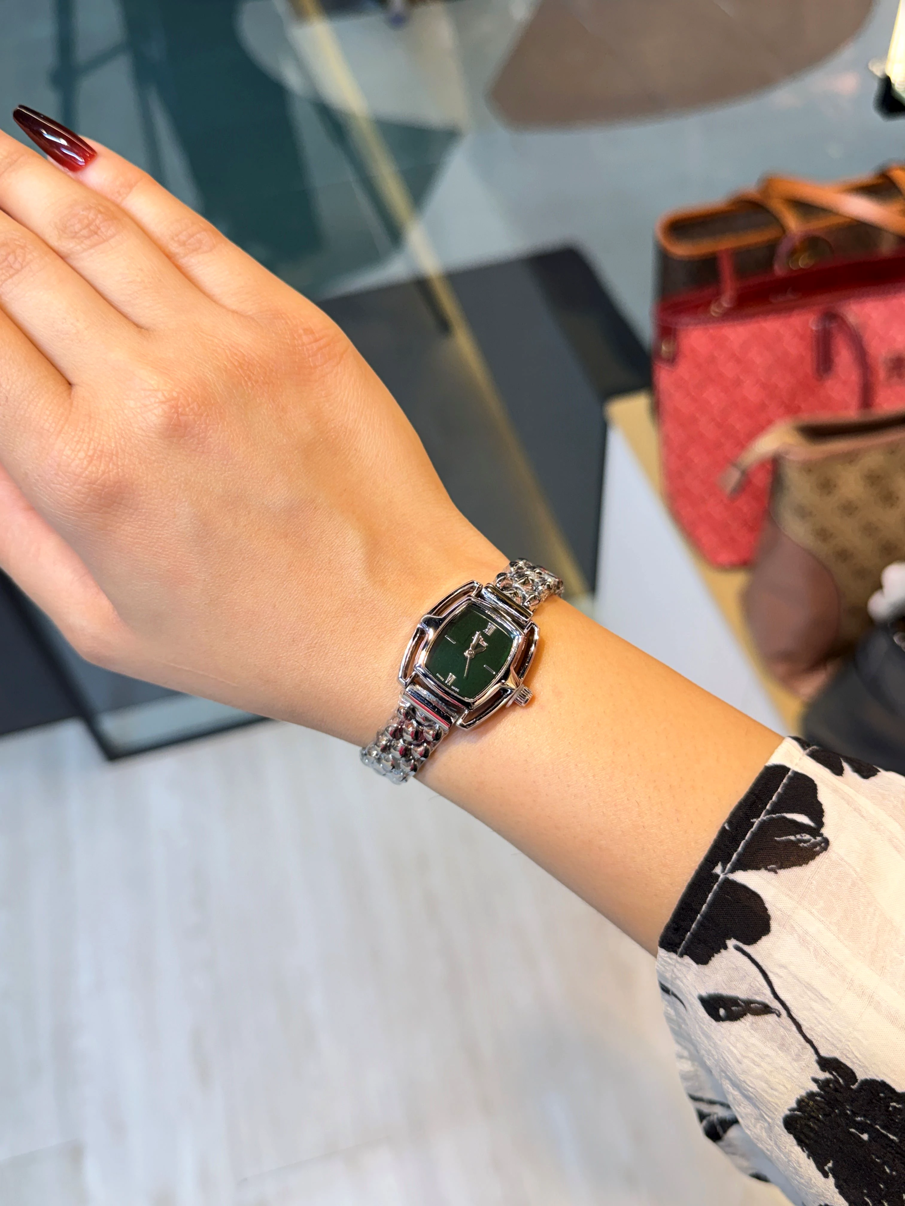 Premium Stainless Steel Watch CDR-002 (Green/Silver)