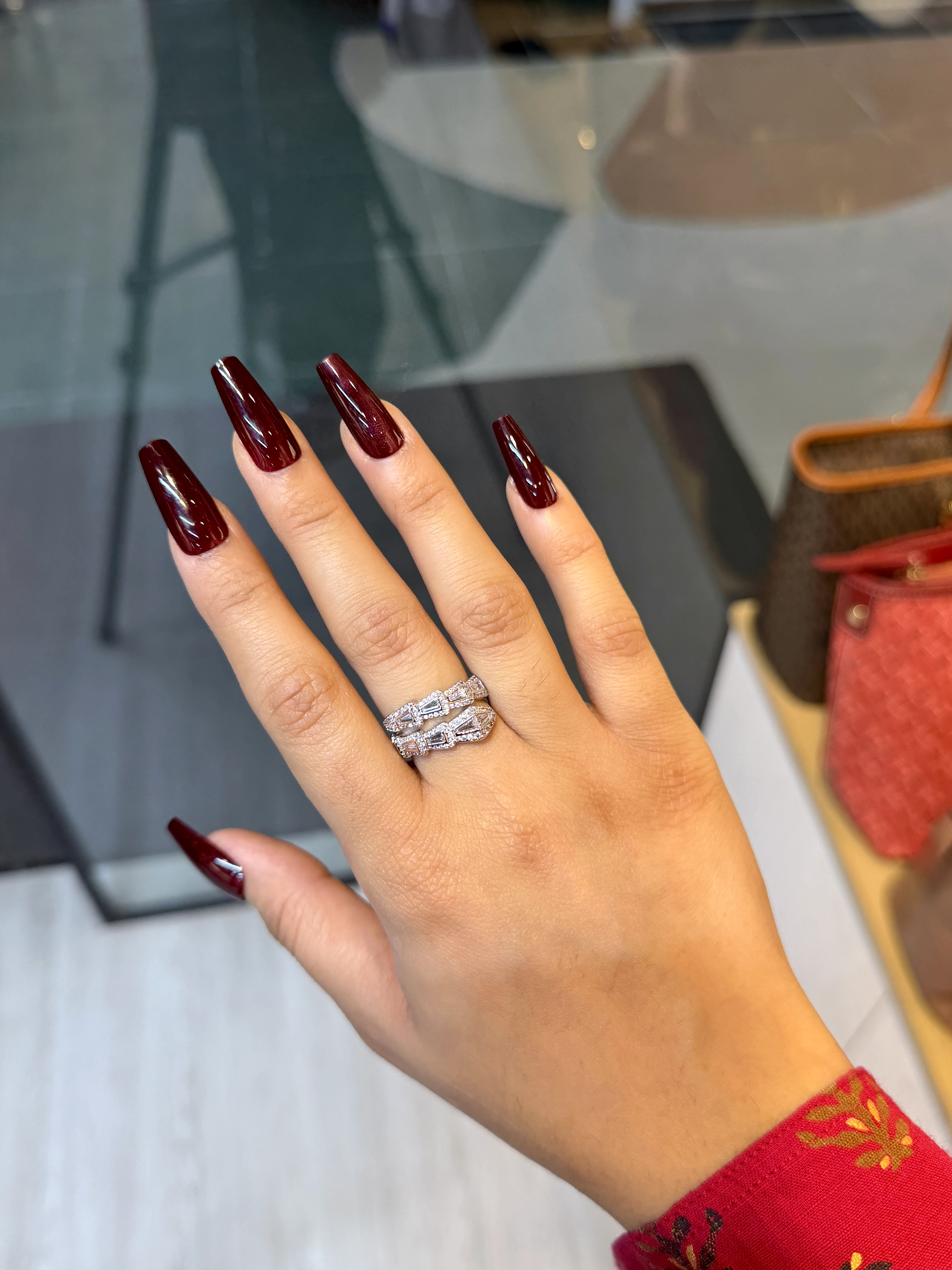 Exclusive Adjustable Ring- 3211870K186 (Crystal)