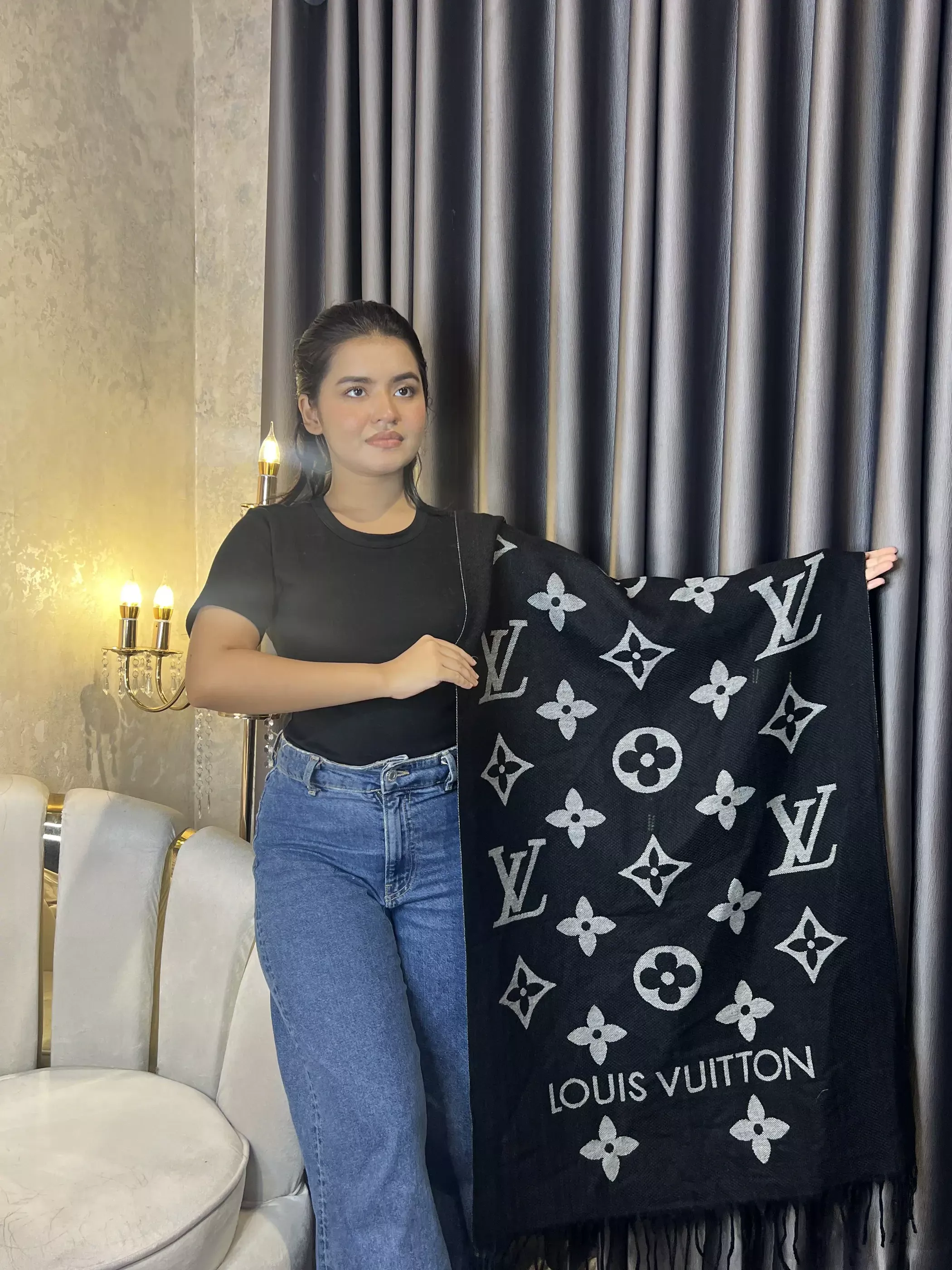 Winter Premium Shawl - LV-008 (Black&White)