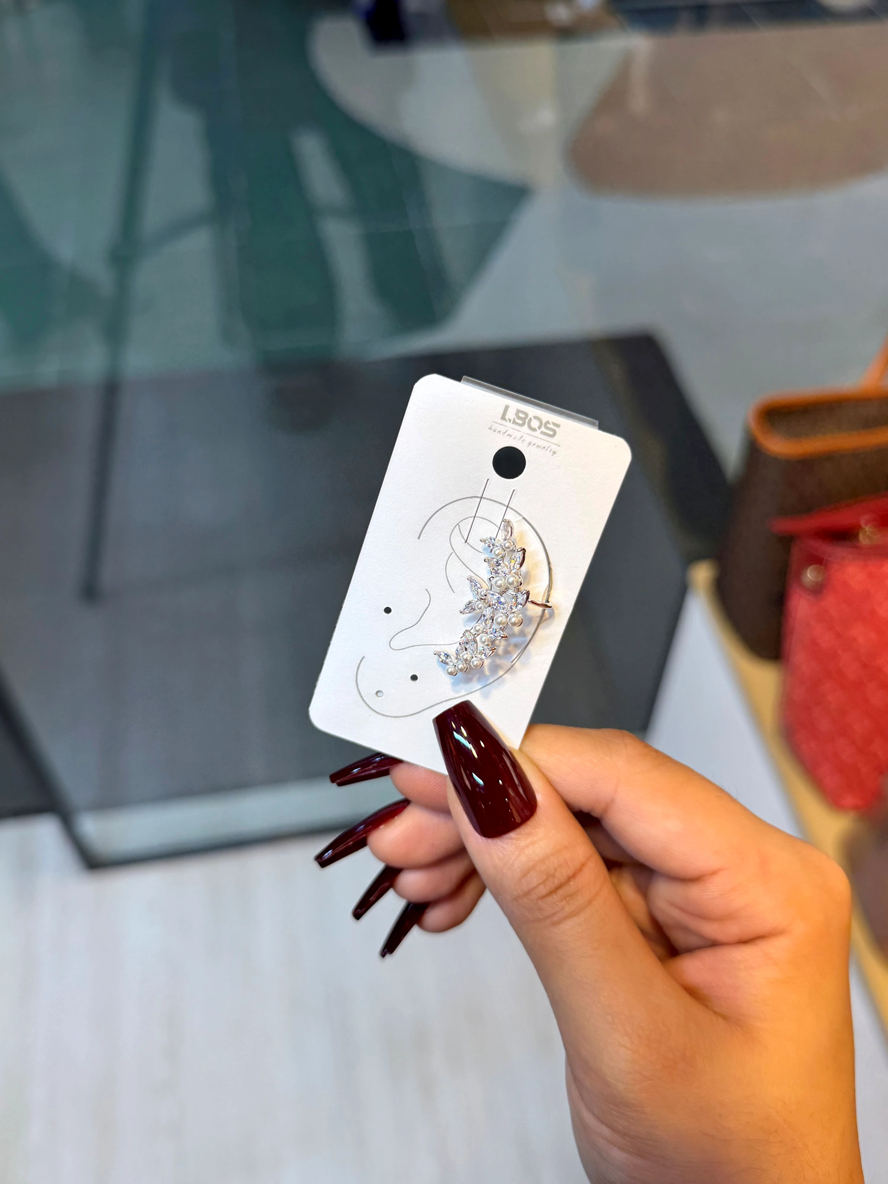 High-End Stone Ear Cuff -  1291771K001 (Silver)