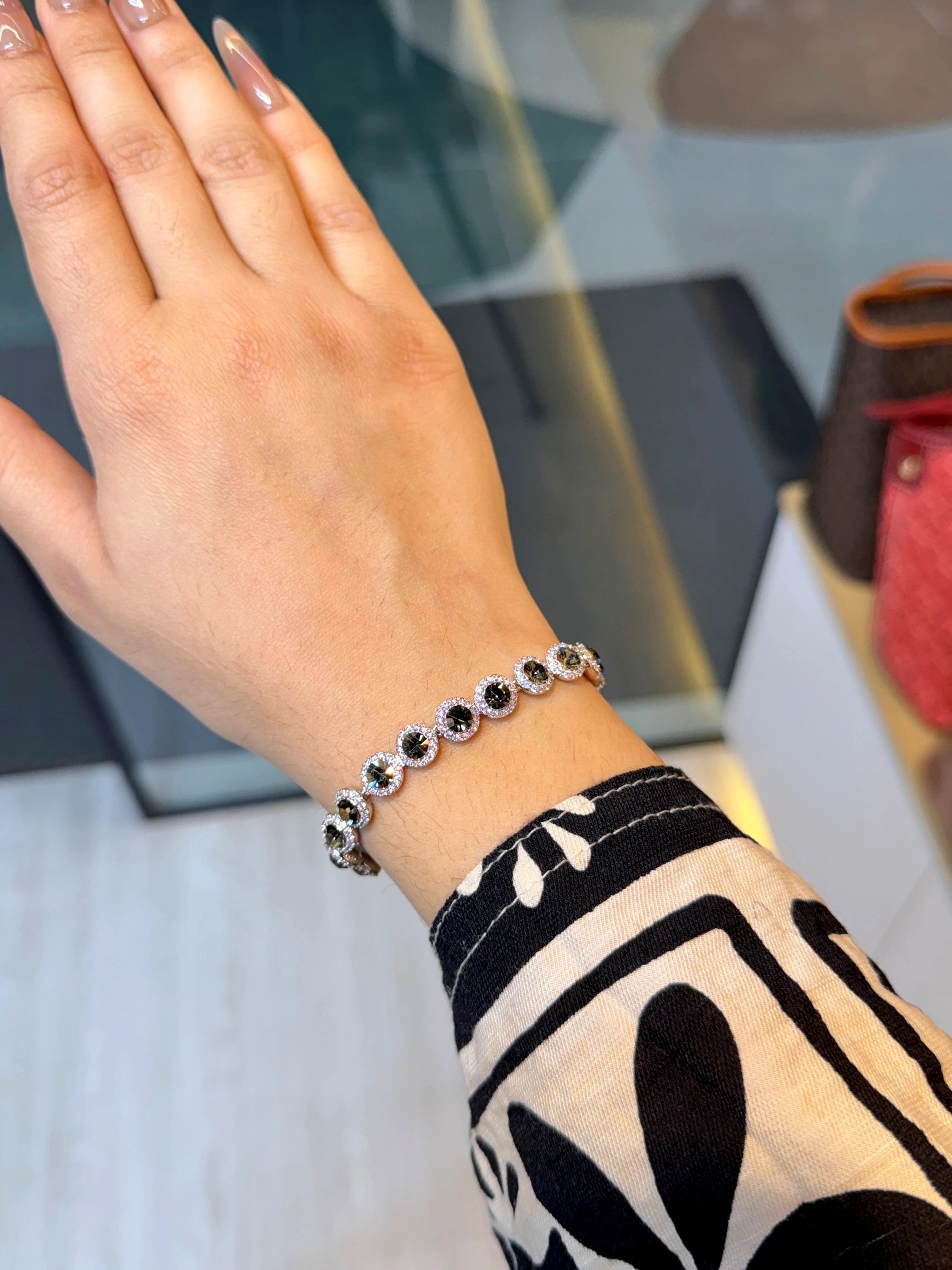 Premium Zircon Stone Bracelet - 9109803K002 (Grey)