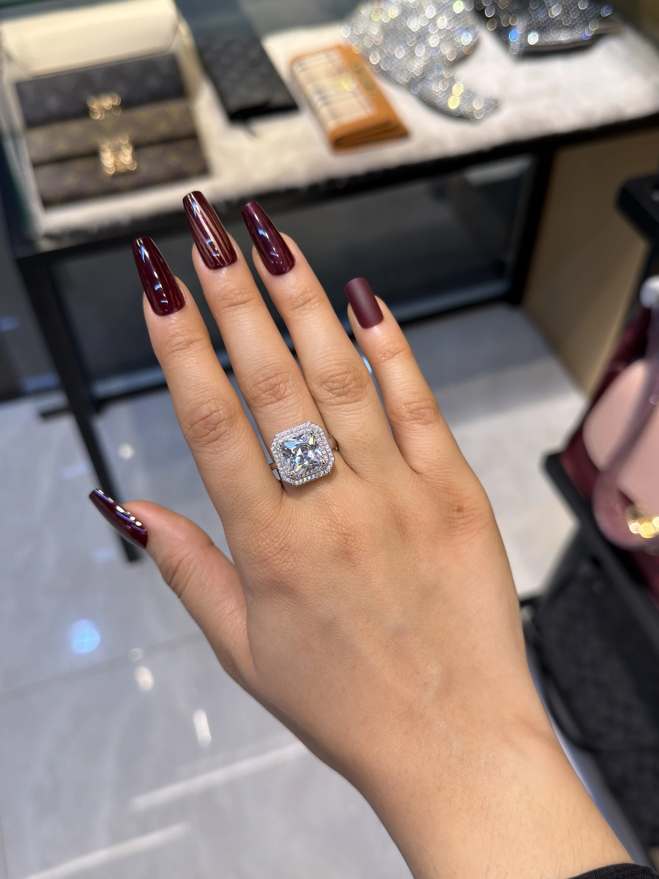 Exclusive Adjustable Ring-T07915C371