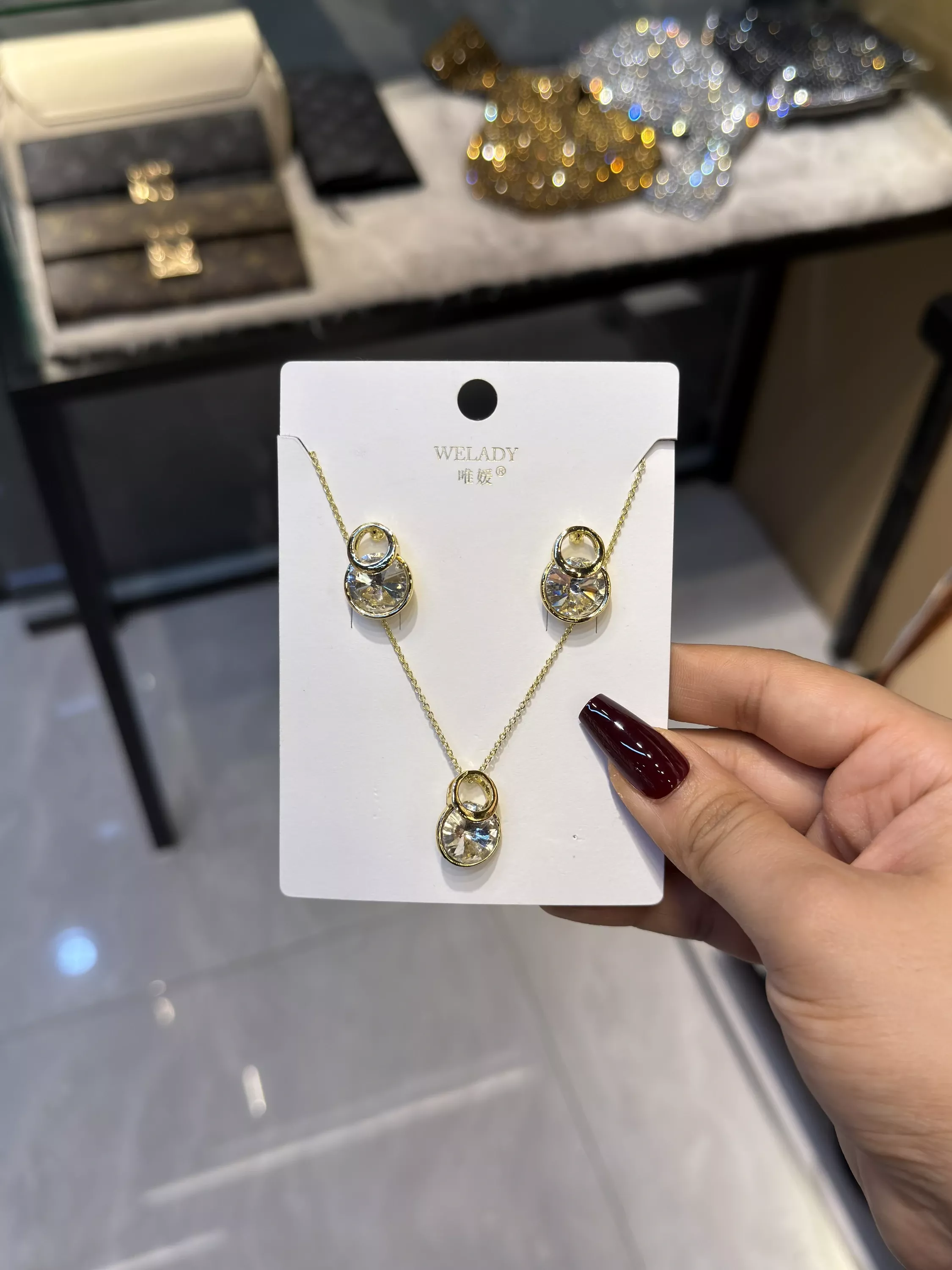 Exclusive Necklace Set – NKS-48 (White)