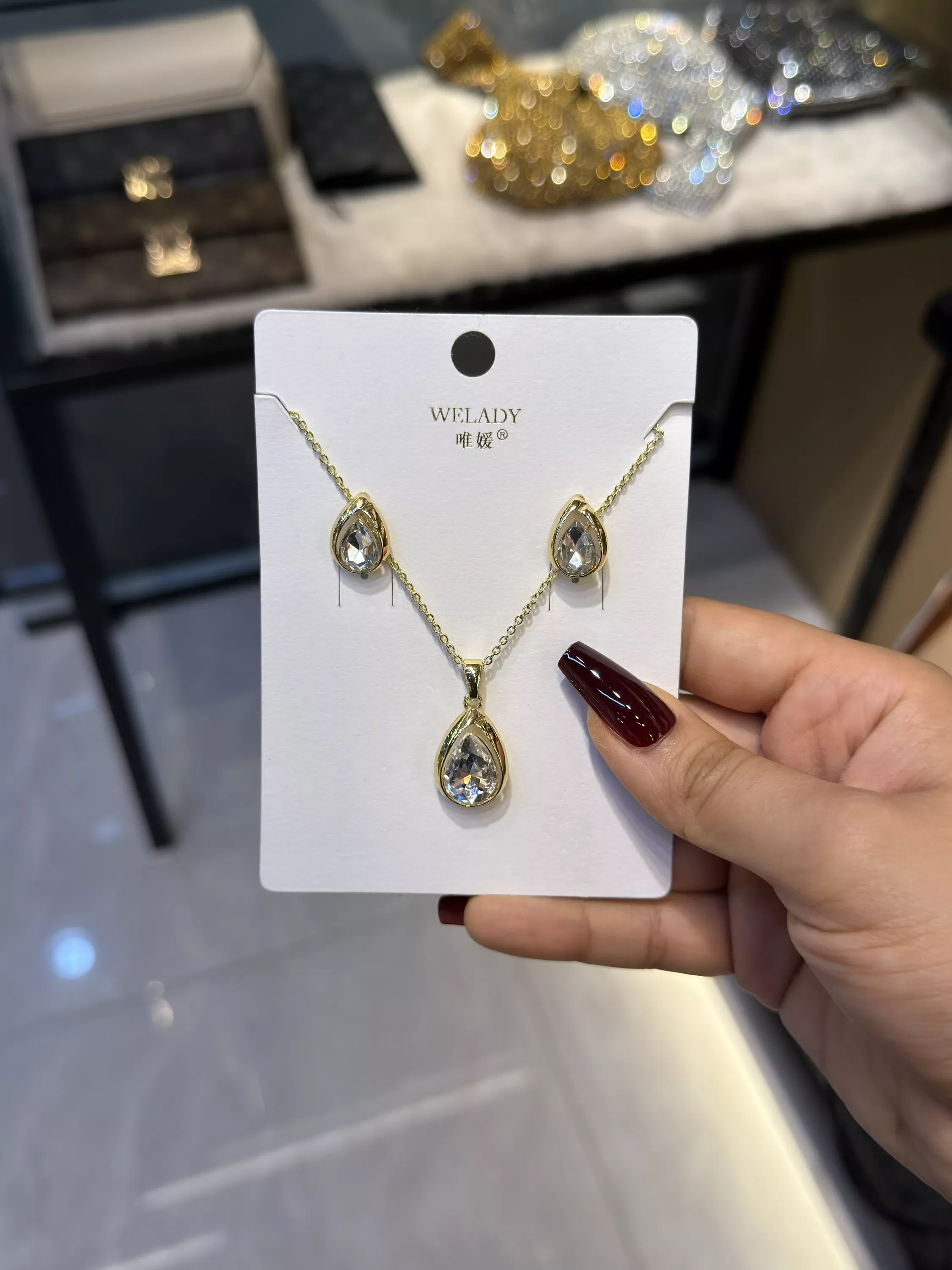 Exclusive Necklace Set – NKS-25 (White)